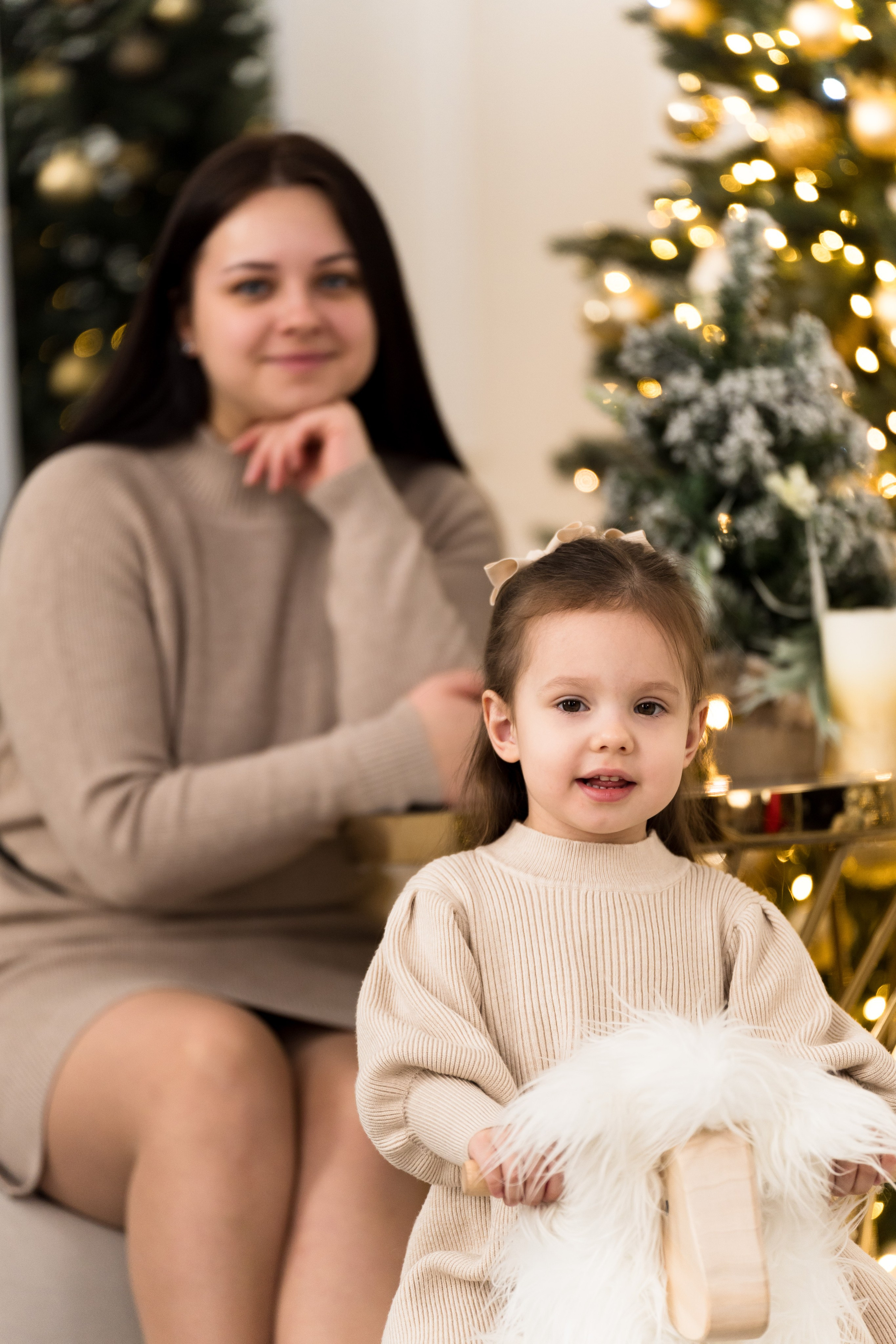 Фотосессия семейная в студии Фабрика для Евгении и Евы. Свадебный и семейный фотограф в Омске Белозерова Александра