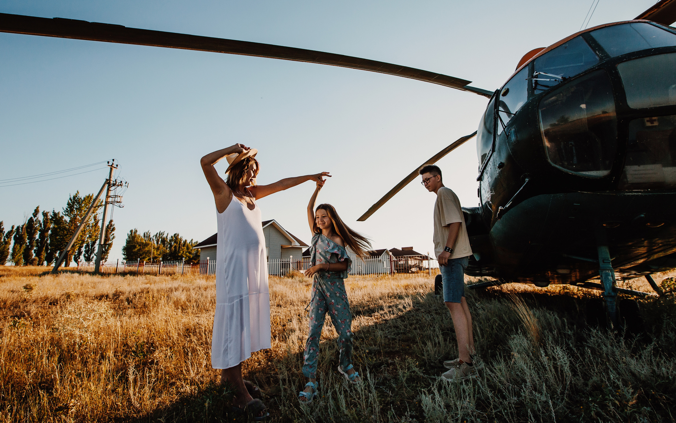 Xenia. Спасибо за проявленный интерес к моему творчеству! Меня зовут Россохат