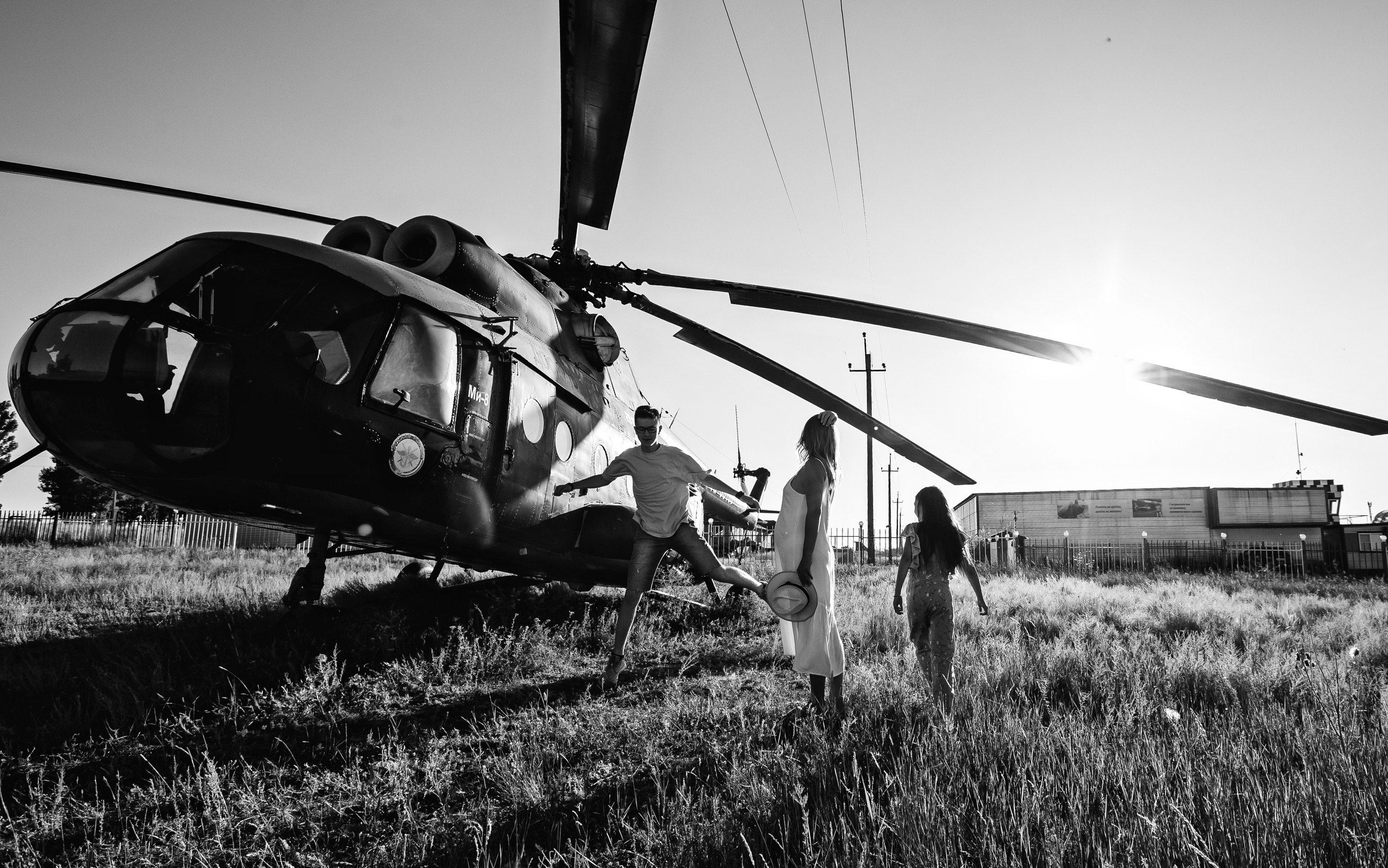 Ивановы. Спасибо за проявленный интерес к моему творчеству! Меня зовут Россохат