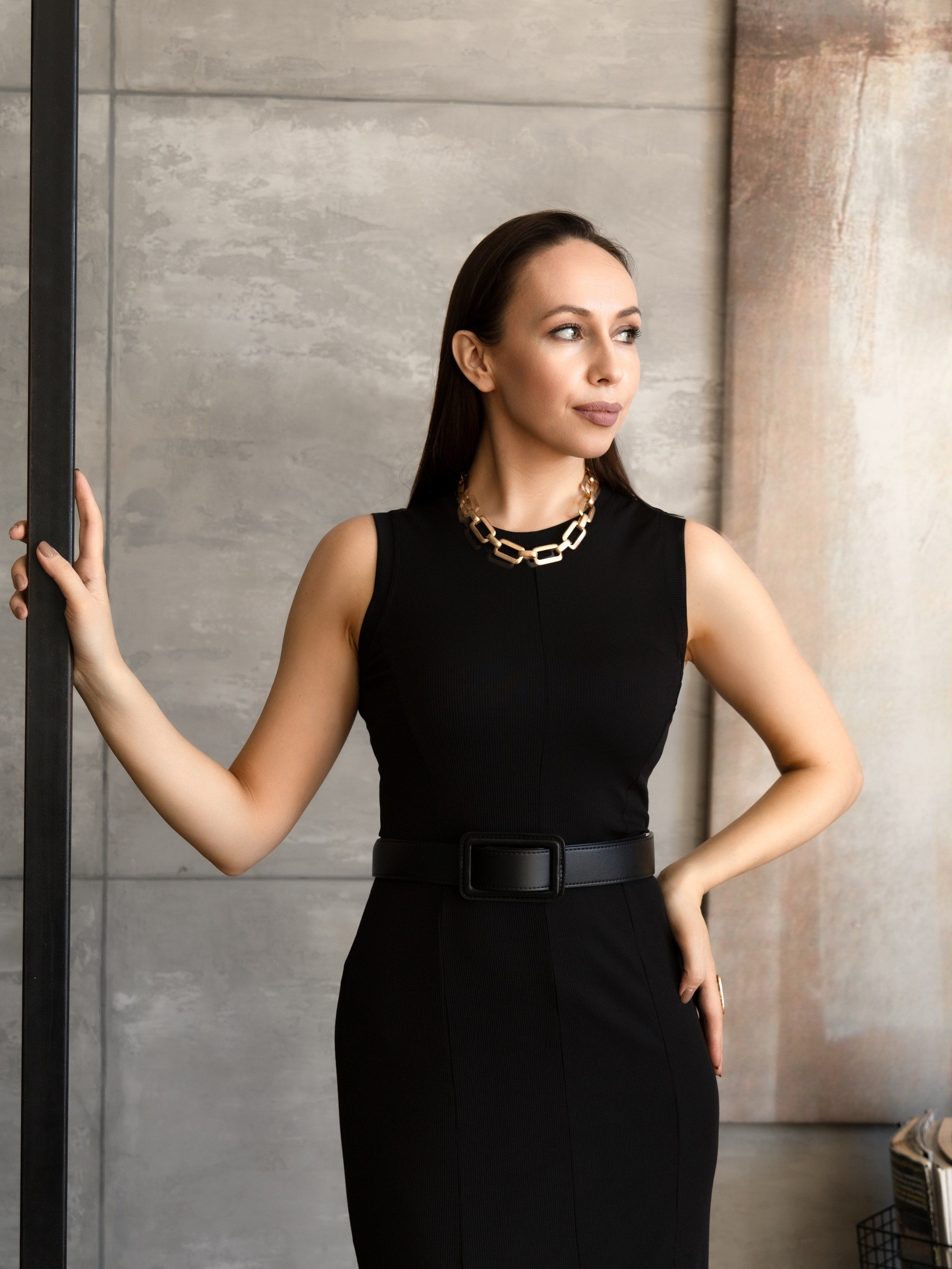 Стилист контент съемка, стильные кадры, фотосессия портрет, фотосъемка для соцсетей, визуал для бренда, фото одежды, контент фотограф спб 