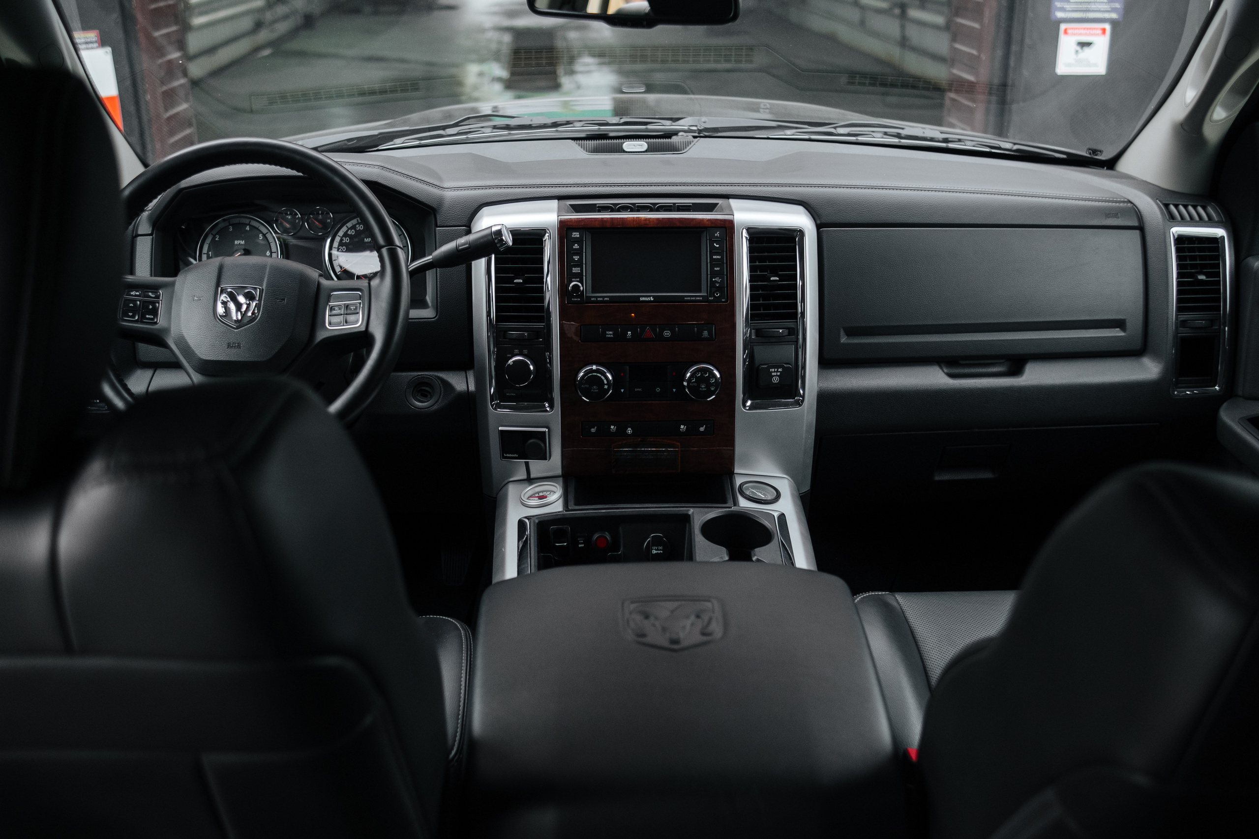 DODGE RAM. Фуд и предметный фотограф Виталий Морозов г. Москва