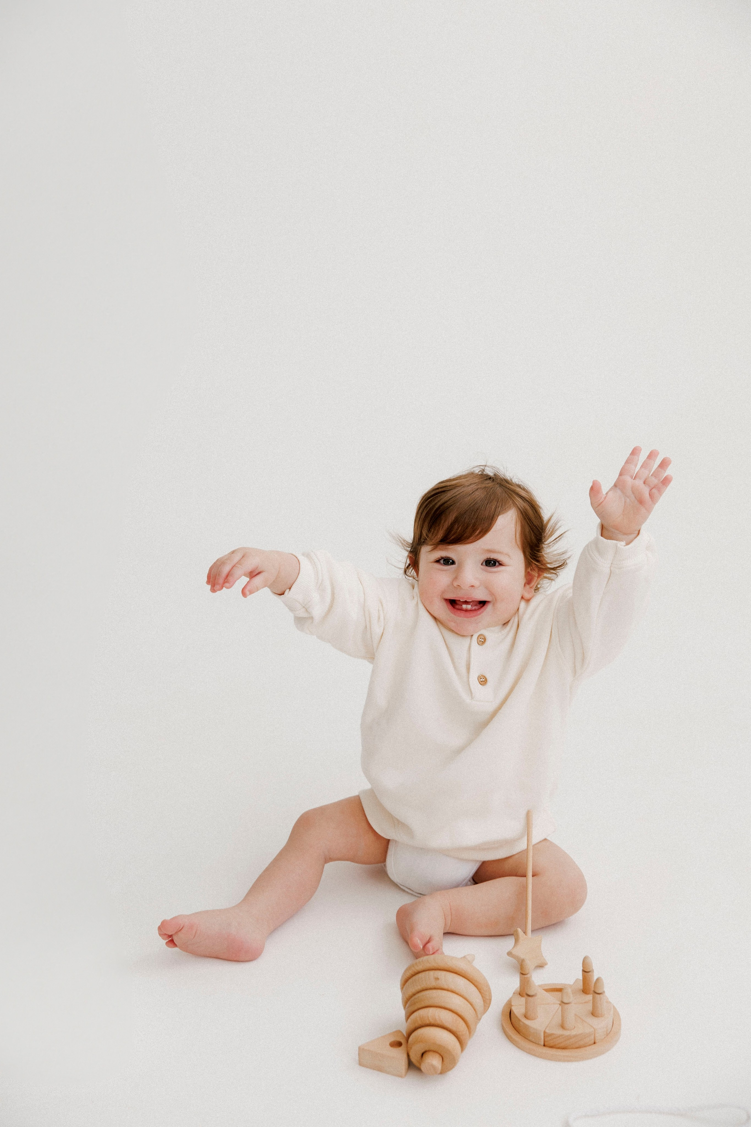 One year inside the White studio. Wedding and family photographer