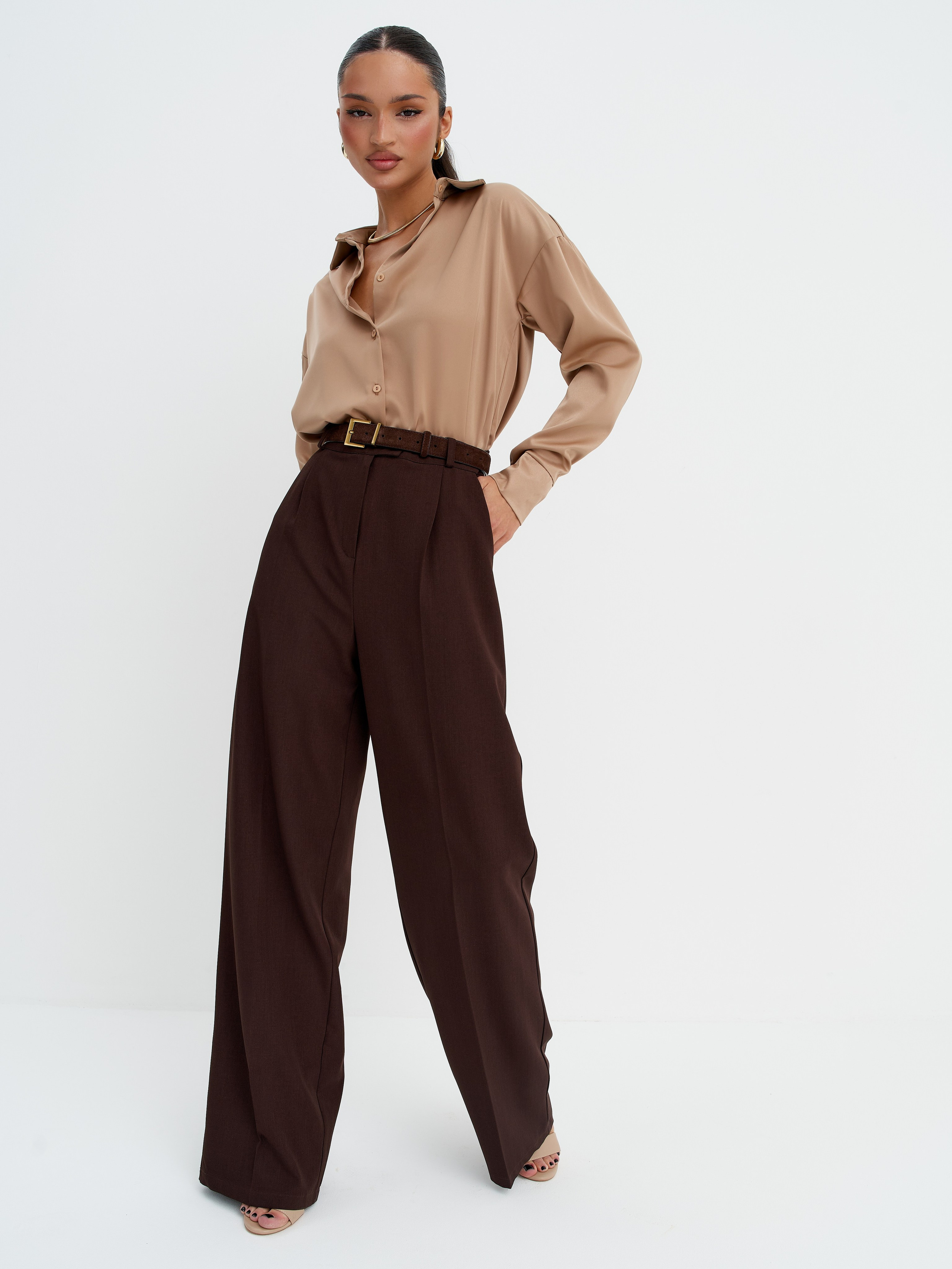 Brandbook рубашка. Фотограф для маркетплейсов в Москве