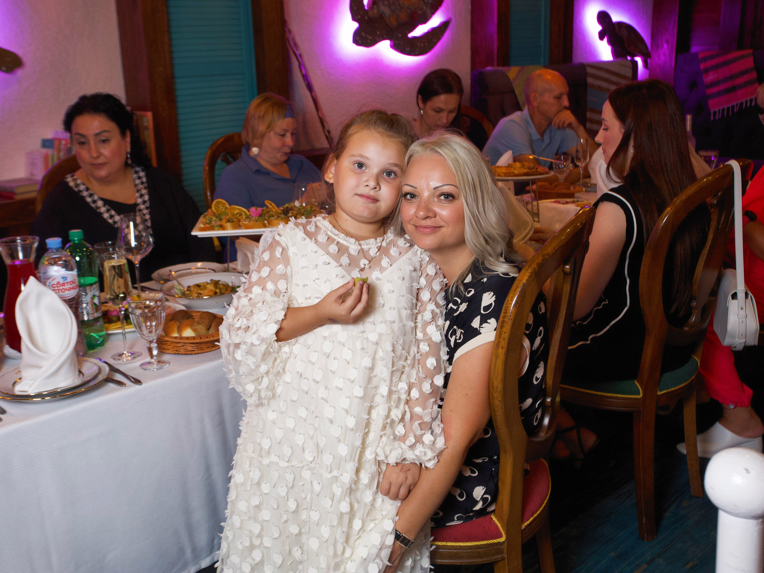 ВЫПУСКНОЙ «КОКОМО» 27.06.24. Репортажный фотограф Анапа