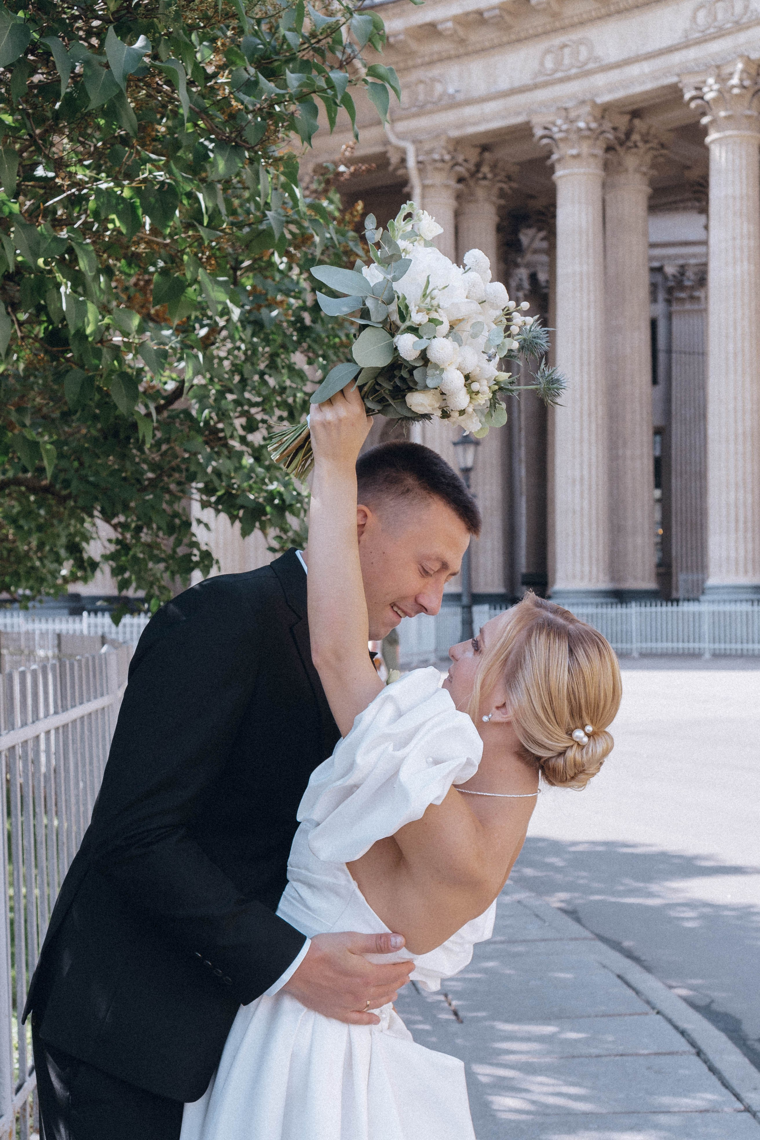 СВАДЕНБНАЯ СЬЕМКА НА КАТЕРЕ ПО КАНАЛАМ САНКТ-ПЕТЕРБУРГА И В АКВАТОРИИ НЕВЫ. Профессиональный фотограф, Санкт-Петербург — Виктория Богомолова