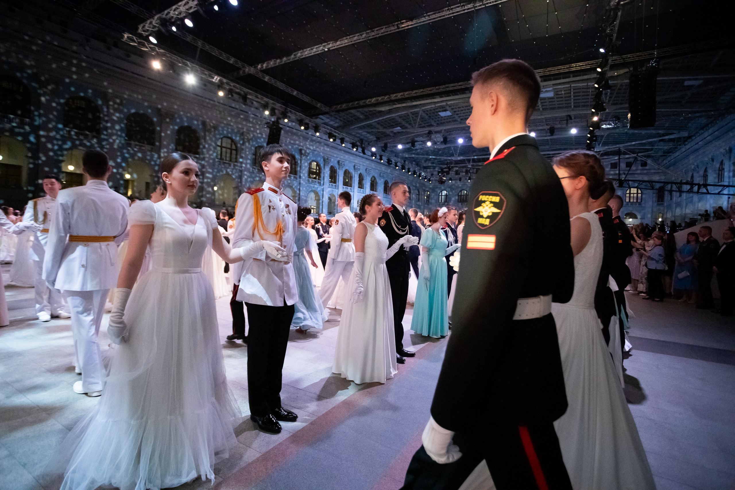 Кадетский бал. VICTOR SAPOZHNIKOV