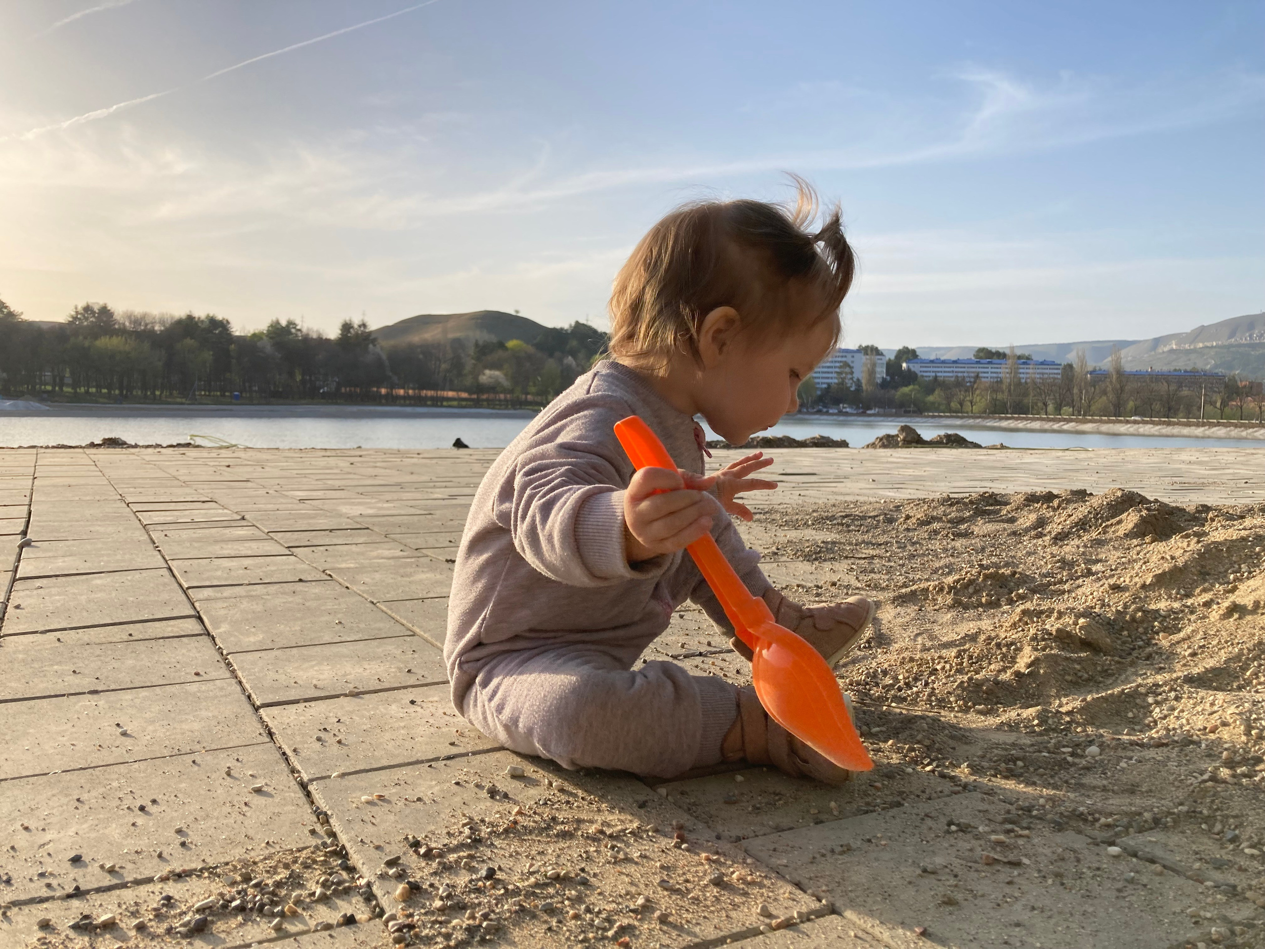 Дети. Смотри, красота!