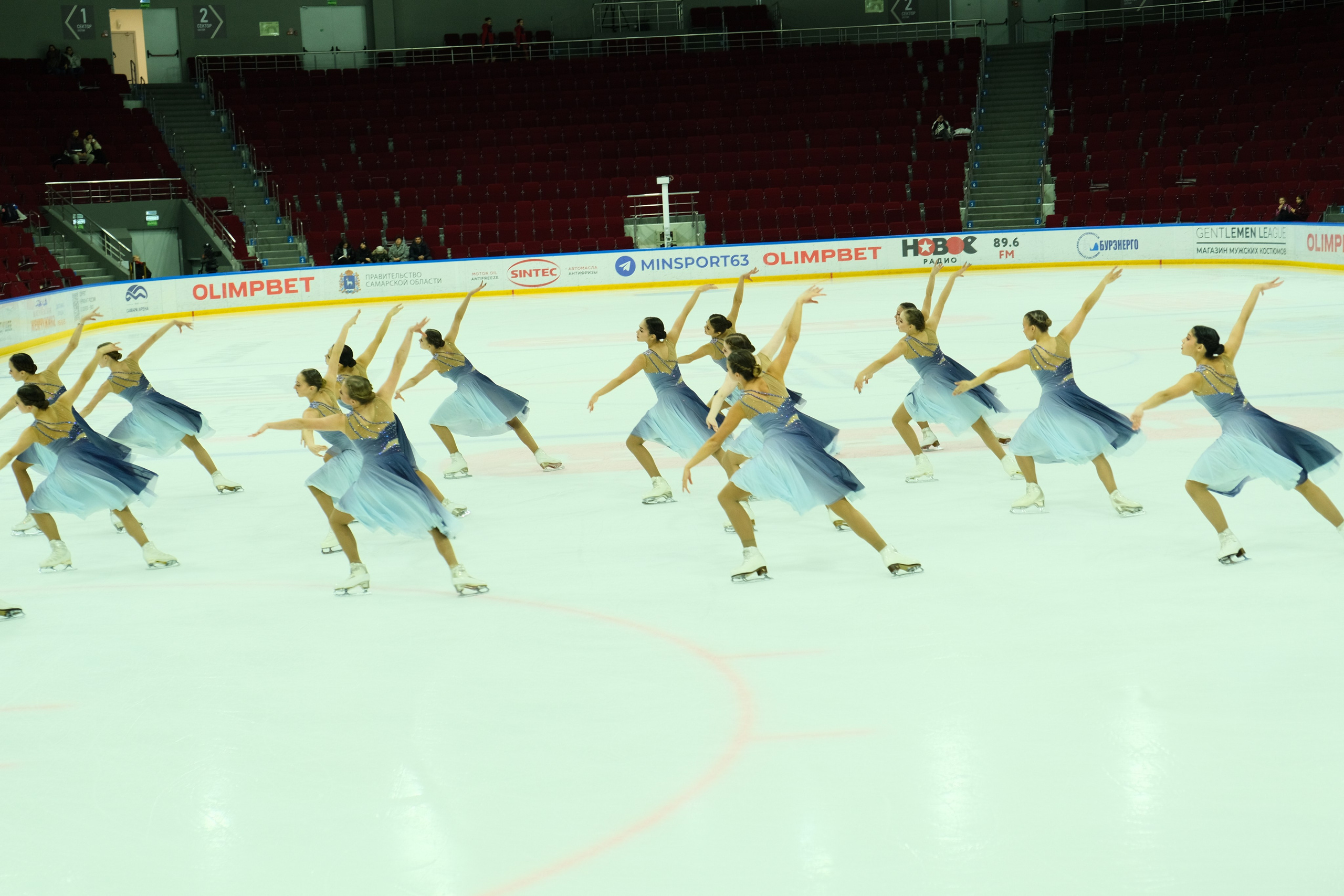 «Самарочка» этап кубка России по синхронному фигурному катанию. Александр Носов. Портретный и репортажный фотограф в Самаре