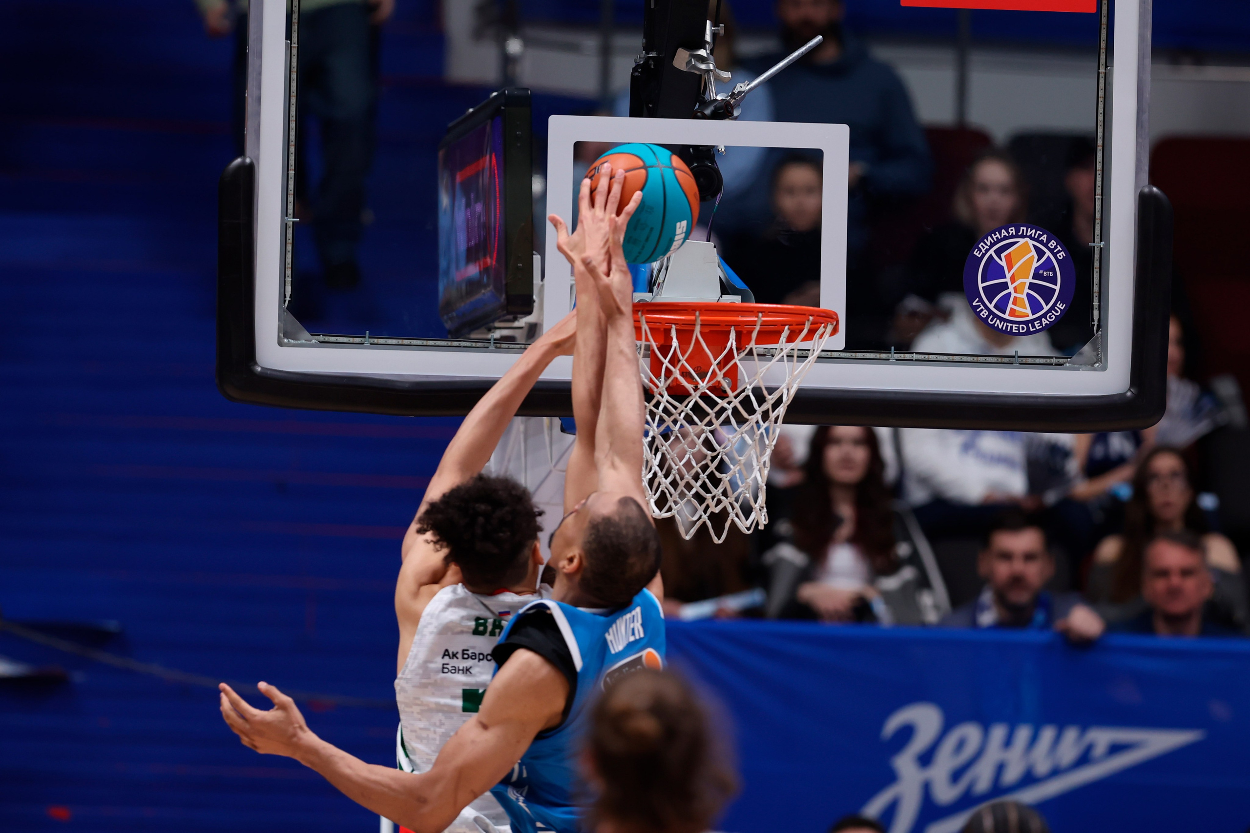 БК Зенит — БК Уникс 13.02.2025. Спортивный и репортажный фотограф Антон Тереханов