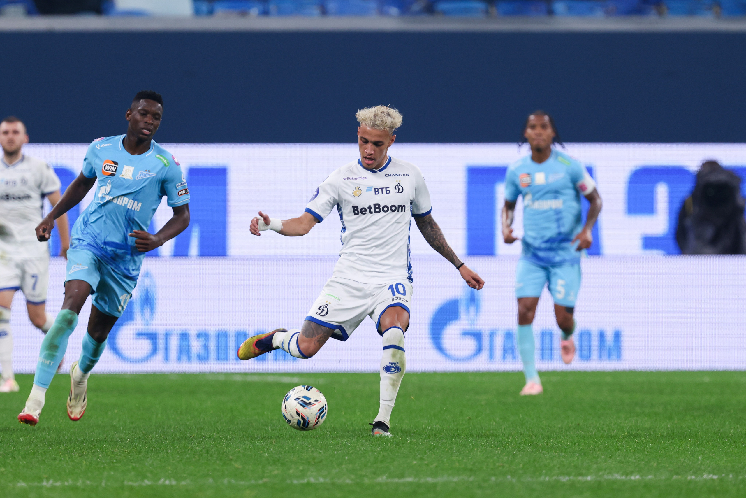 ФК «Зенит» — ФК «Динамо» Москва 26.10.2025. Спортивный и репортажный фотограф Антон Тереханов