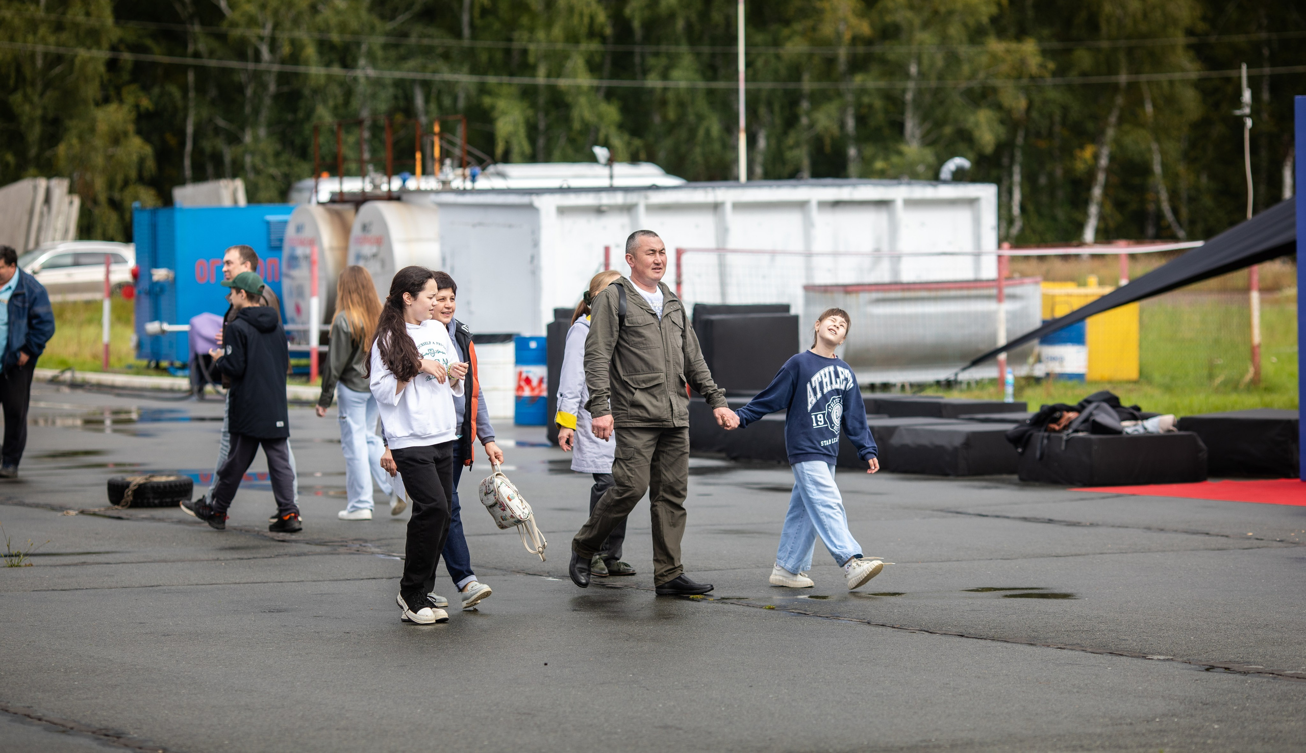 УЗСТ- Корпоративный тимбилдинг на аэродроме. Репортажный и свадебный фотограф в Челябинске Елисеев Павел