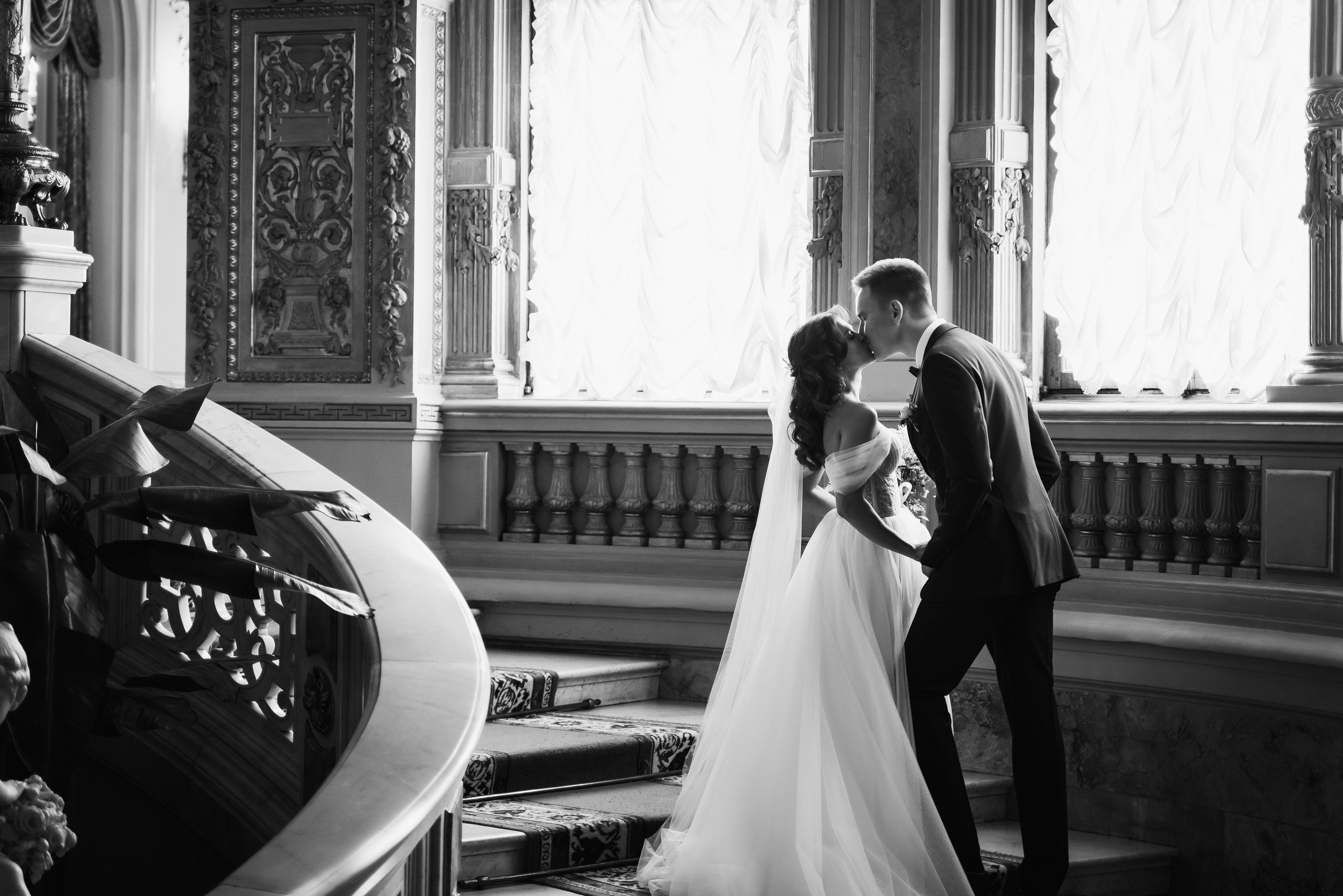 Свадебная фотосессия в Санкт-Петербурге осенью. Семейный и свадебный фотограф в Санкт-Петербурге и Москве