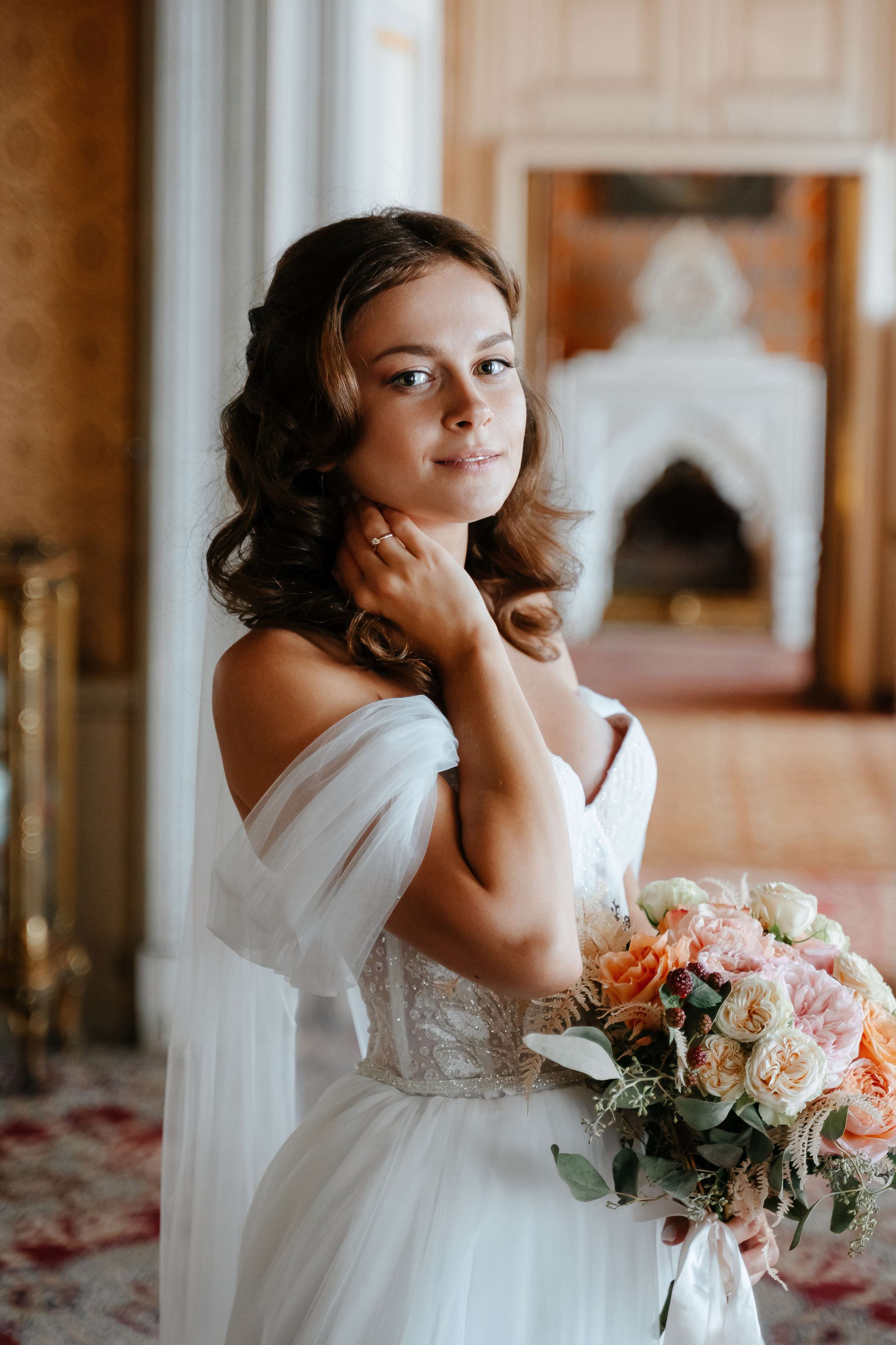 Свадебная фотосессия в Санкт-Петербурге осенью. Семейный и свадебный фотограф в Санкт-Петербурге и Москве