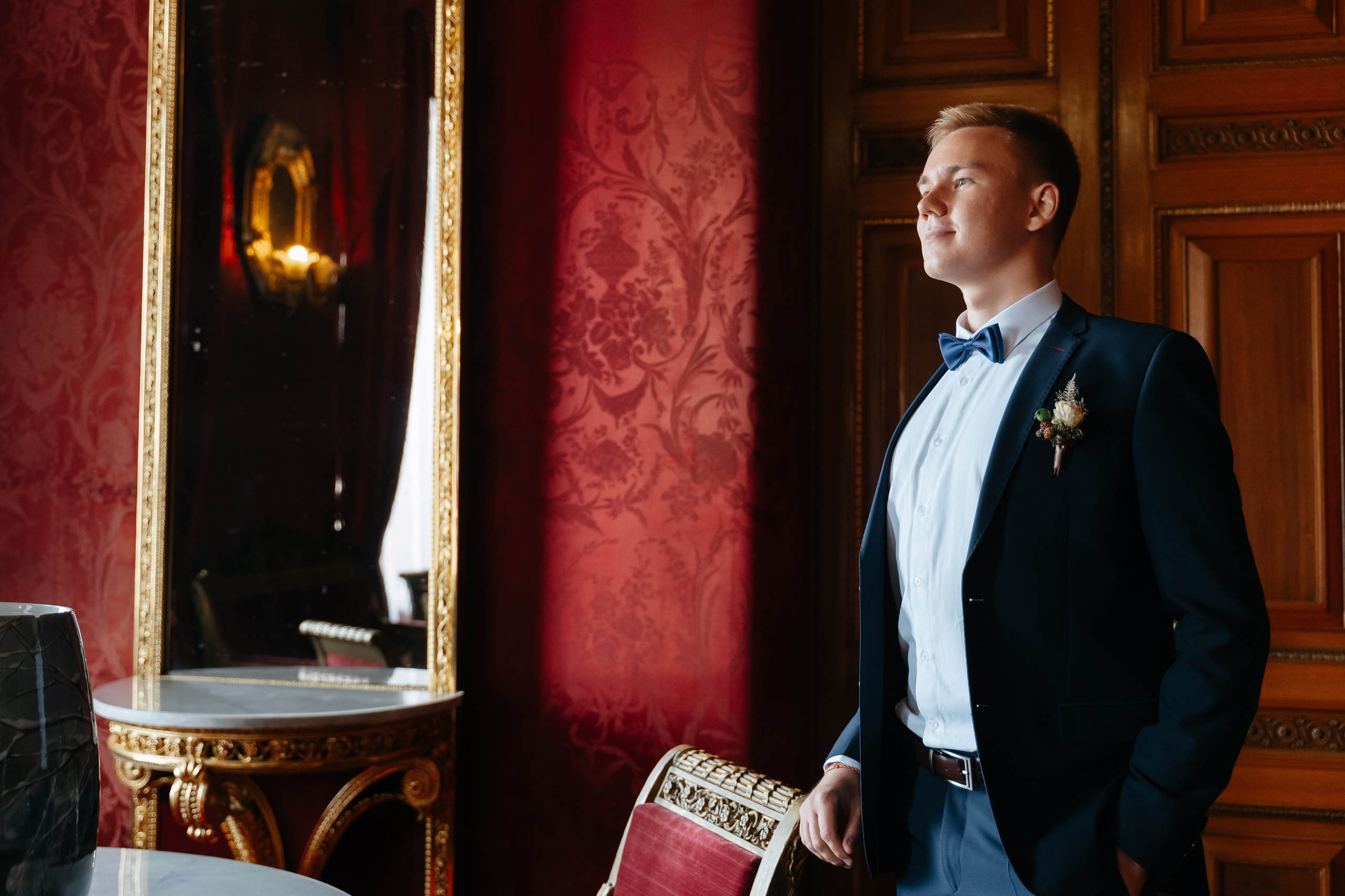 Свадебная фотосессия в Санкт-Петербурге осенью. Семейный и свадебный фотограф в Санкт-Петербурге и Москве