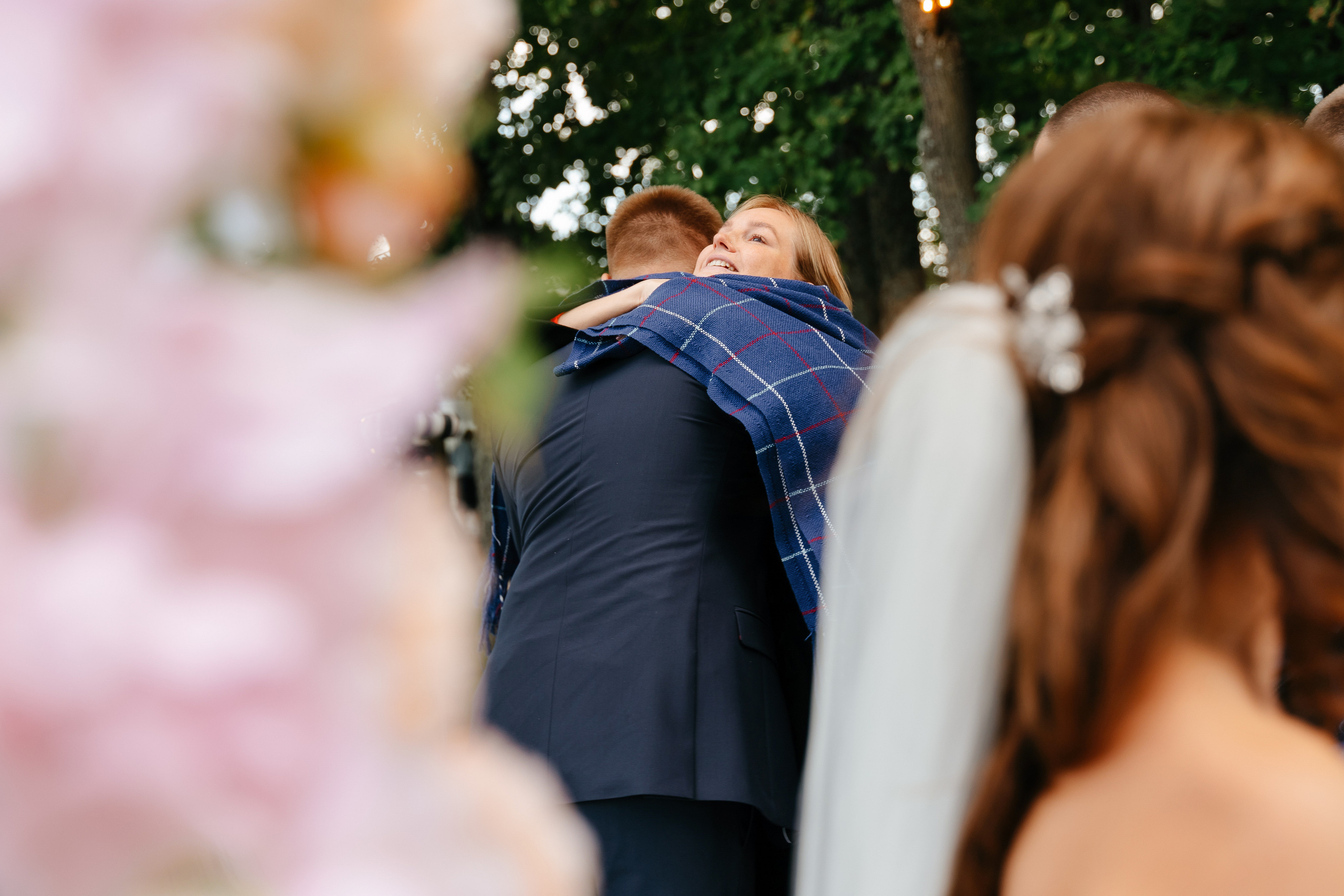 Свадебная фотосессия в Санкт-Петербурге осенью. Семейный и свадебный фотограф в Санкт-Петербурге и Москве