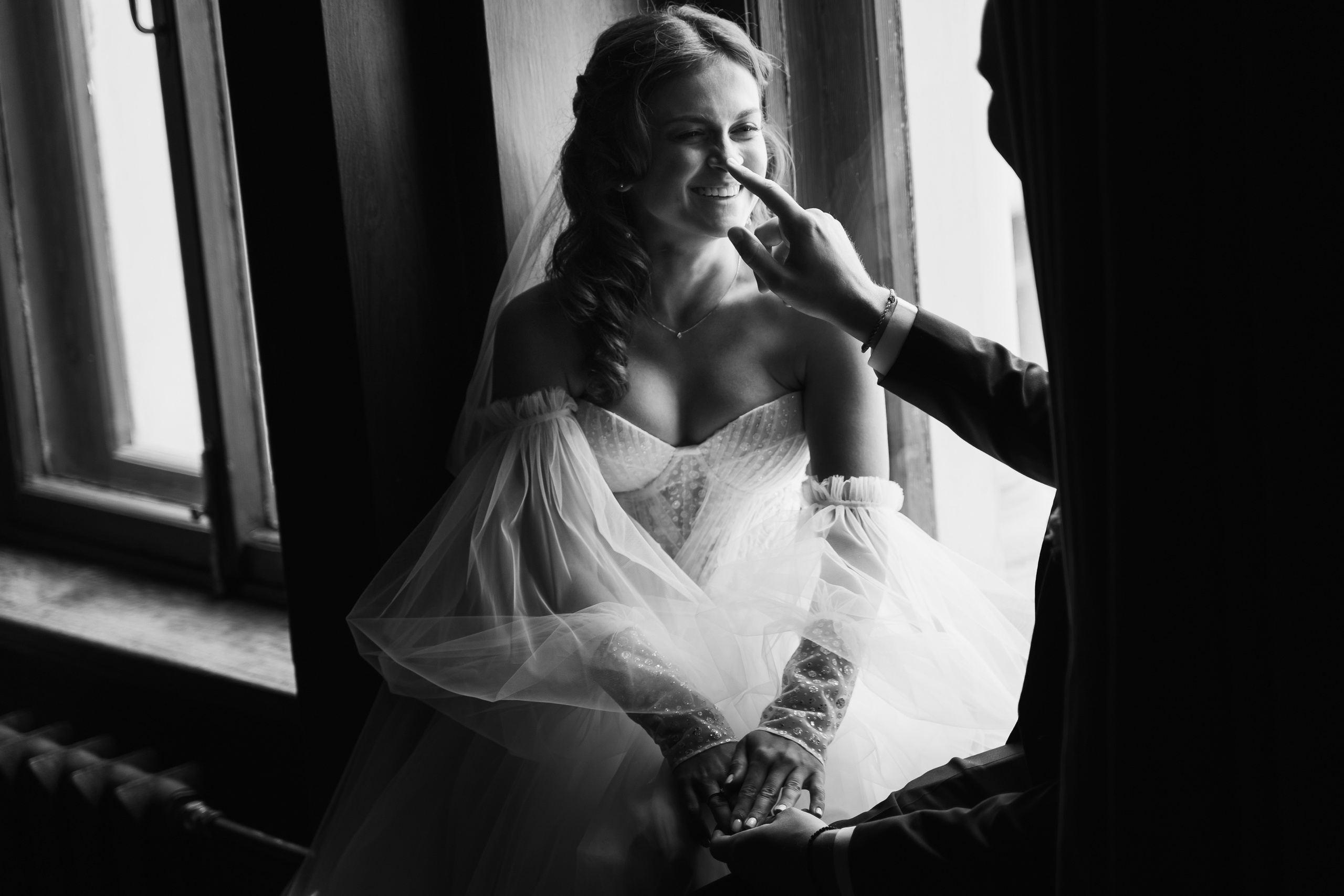 Свадебная фотосессия в Санкт-Петербурге осенью. Семейный и свадебный фотограф в Санкт-Петербурге и Москве