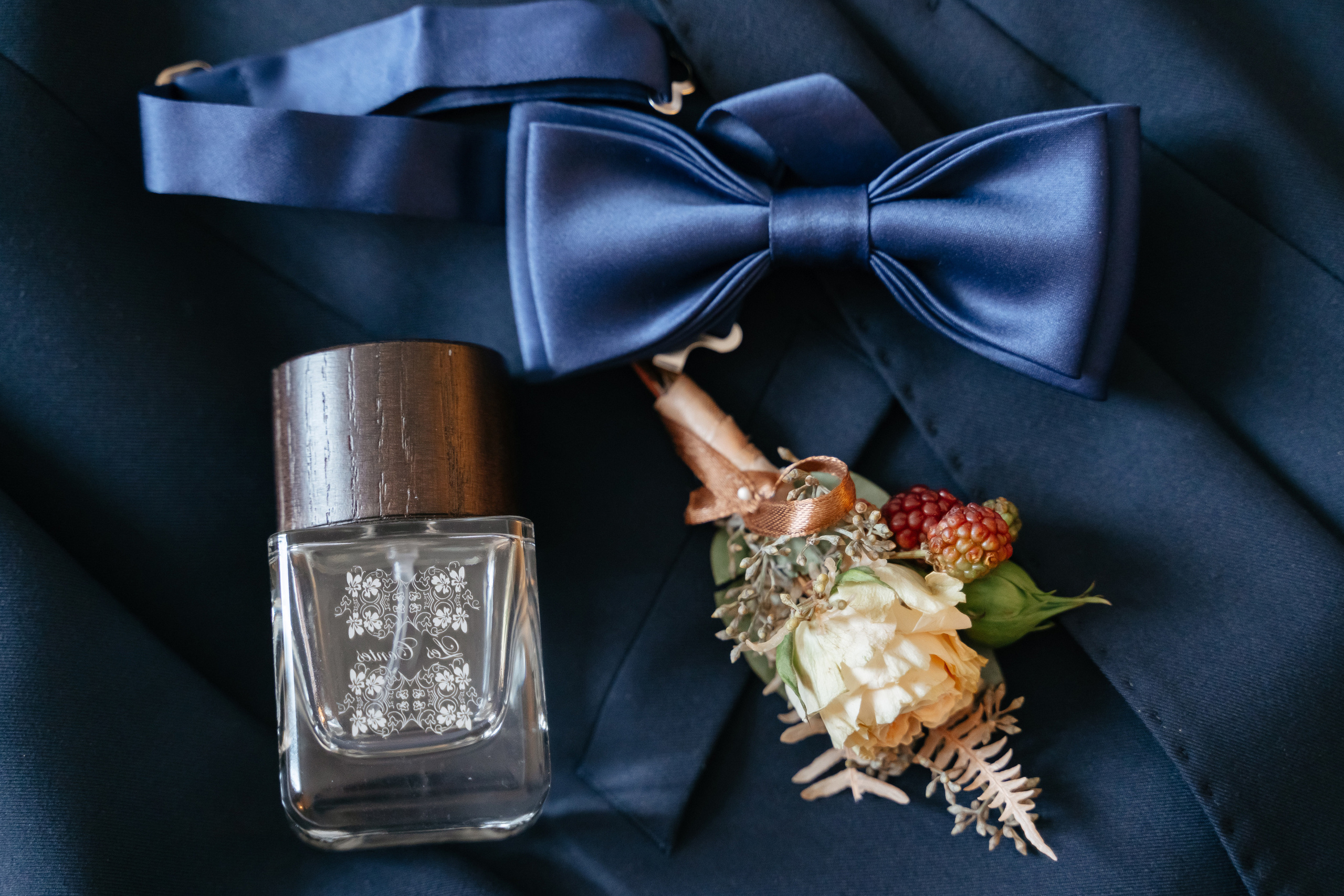 Свадебная фотосессия в Санкт-Петербурге осенью. Семейный и свадебный фотограф в Санкт-Петербурге и Москве