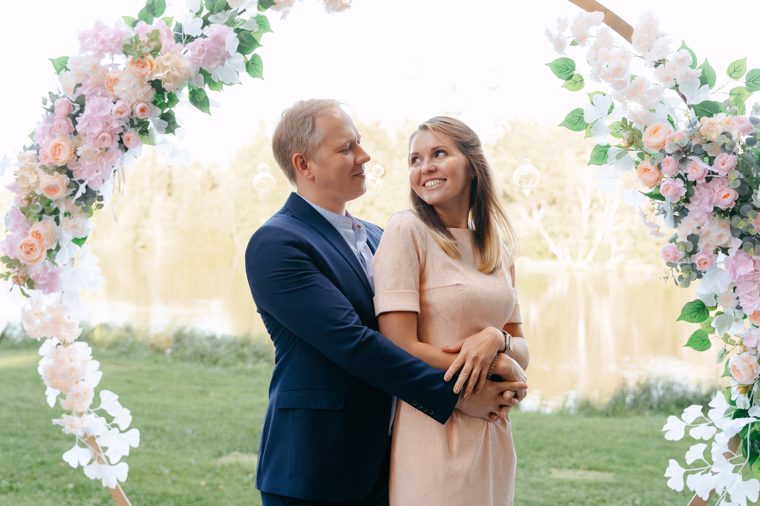 Свадебная фотосессия в Санкт-Петербурге осенью. Семейный и свадебный фотограф в Санкт-Петербурге и Москве