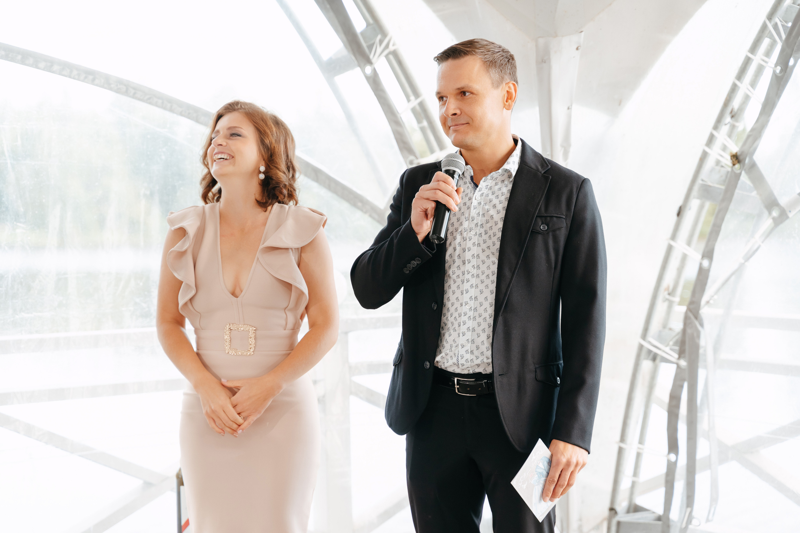 Свадебная фотосессия в Санкт-Петербурге осенью. Семейный и свадебный фотограф в Санкт-Петербурге и Москве