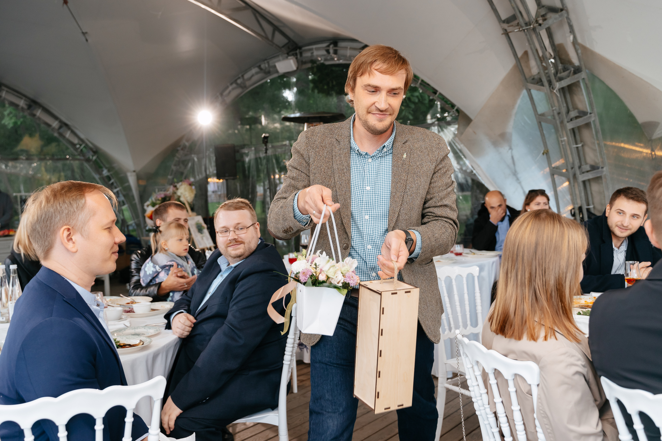 Свадебная фотосессия в Санкт-Петербурге осенью. Семейный и свадебный фотограф в Санкт-Петербурге и Москве