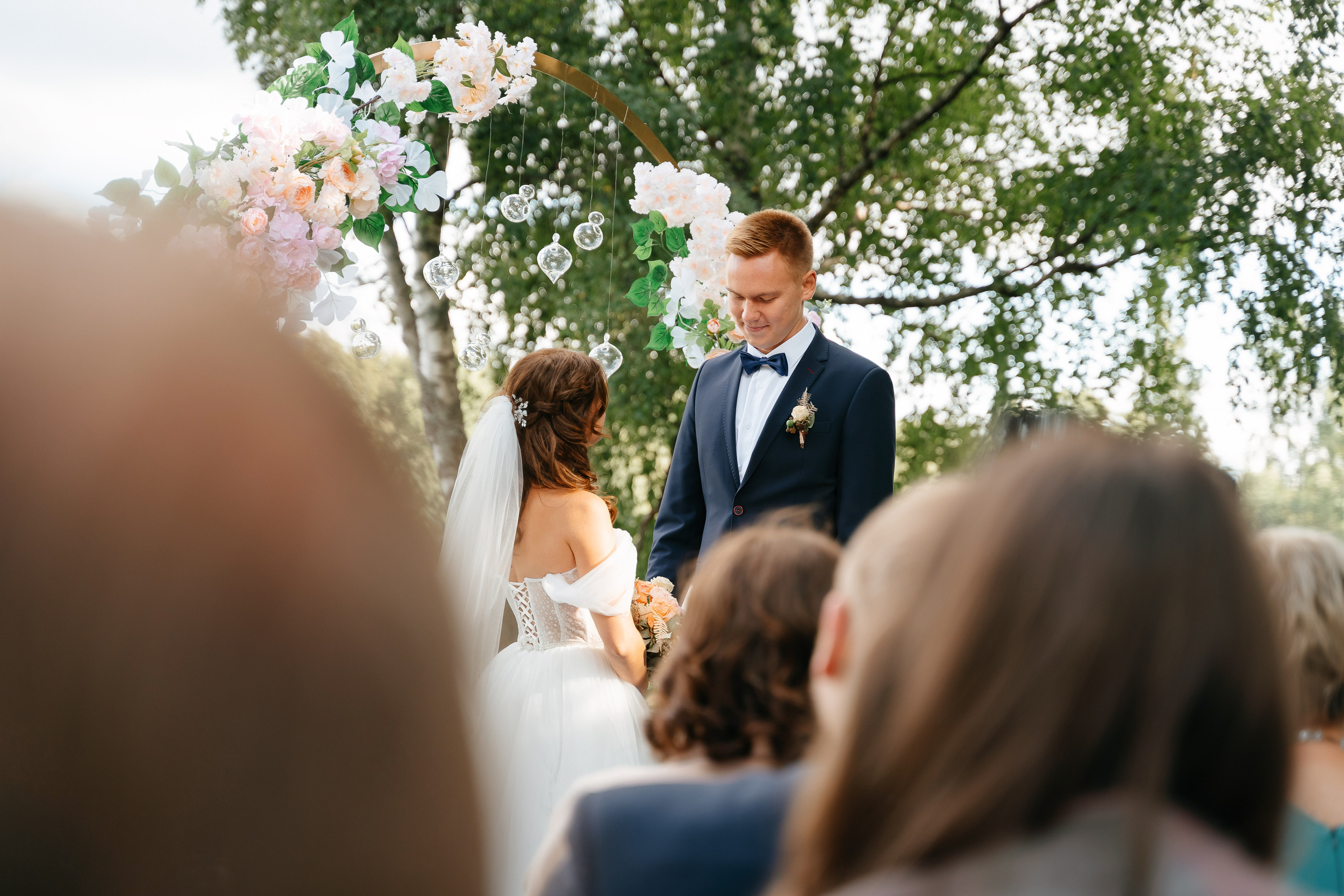Свадебная фотосессия в Санкт-Петербурге осенью. Семейный и свадебный фотограф в Санкт-Петербурге и Москве