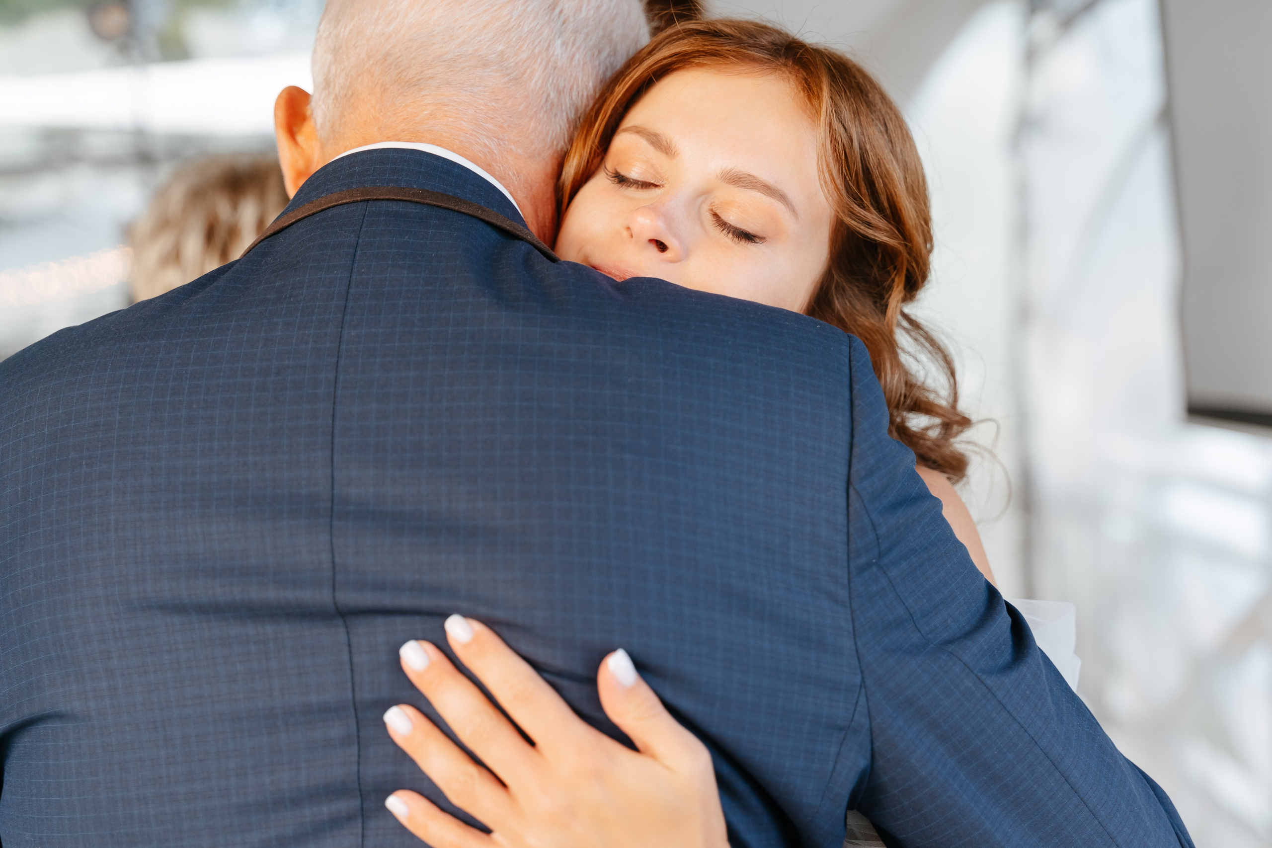 Свадебная фотосессия в Санкт-Петербурге осенью. Семейный и свадебный фотограф в Санкт-Петербурге и Москве