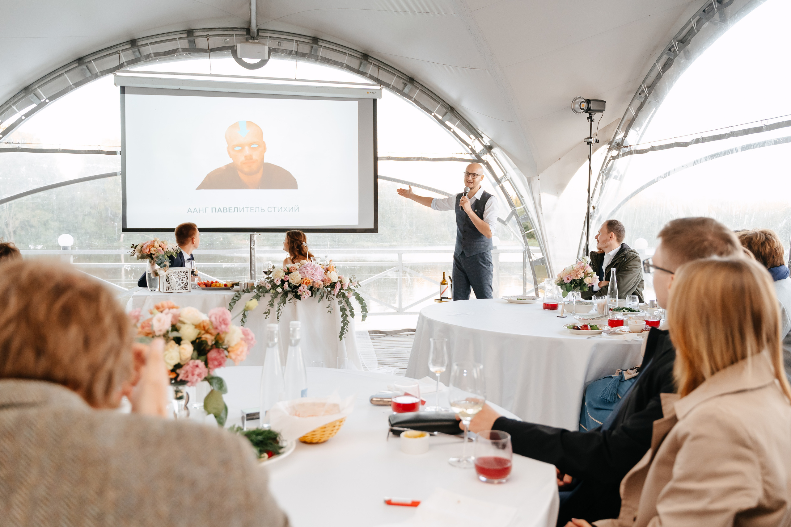 Свадебная фотосессия в Санкт-Петербурге осенью. Семейный и свадебный фотограф в Санкт-Петербурге и Москве