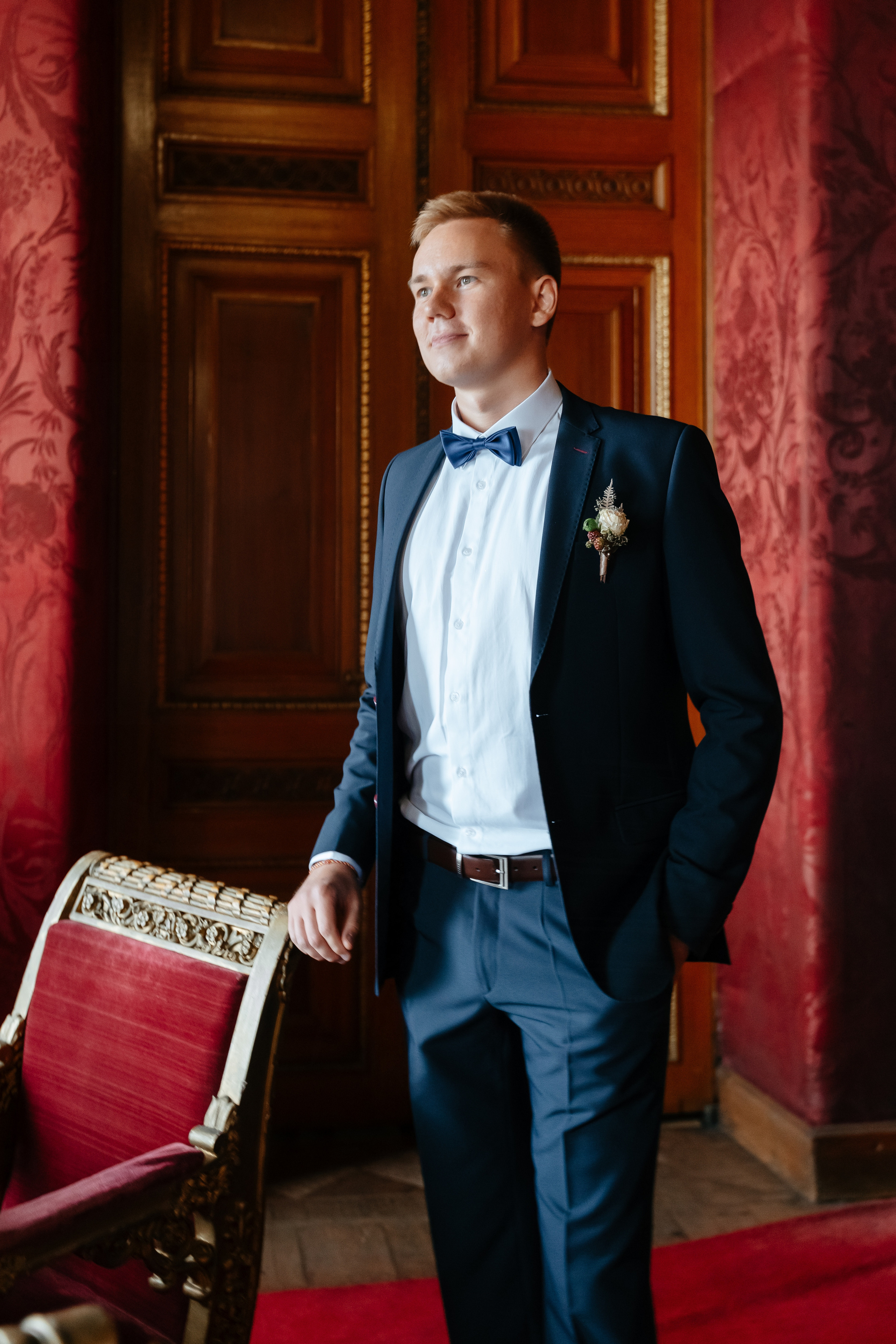 Свадебная фотосессия в Санкт-Петербурге осенью. Семейный и свадебный фотограф в Санкт-Петербурге и Москве