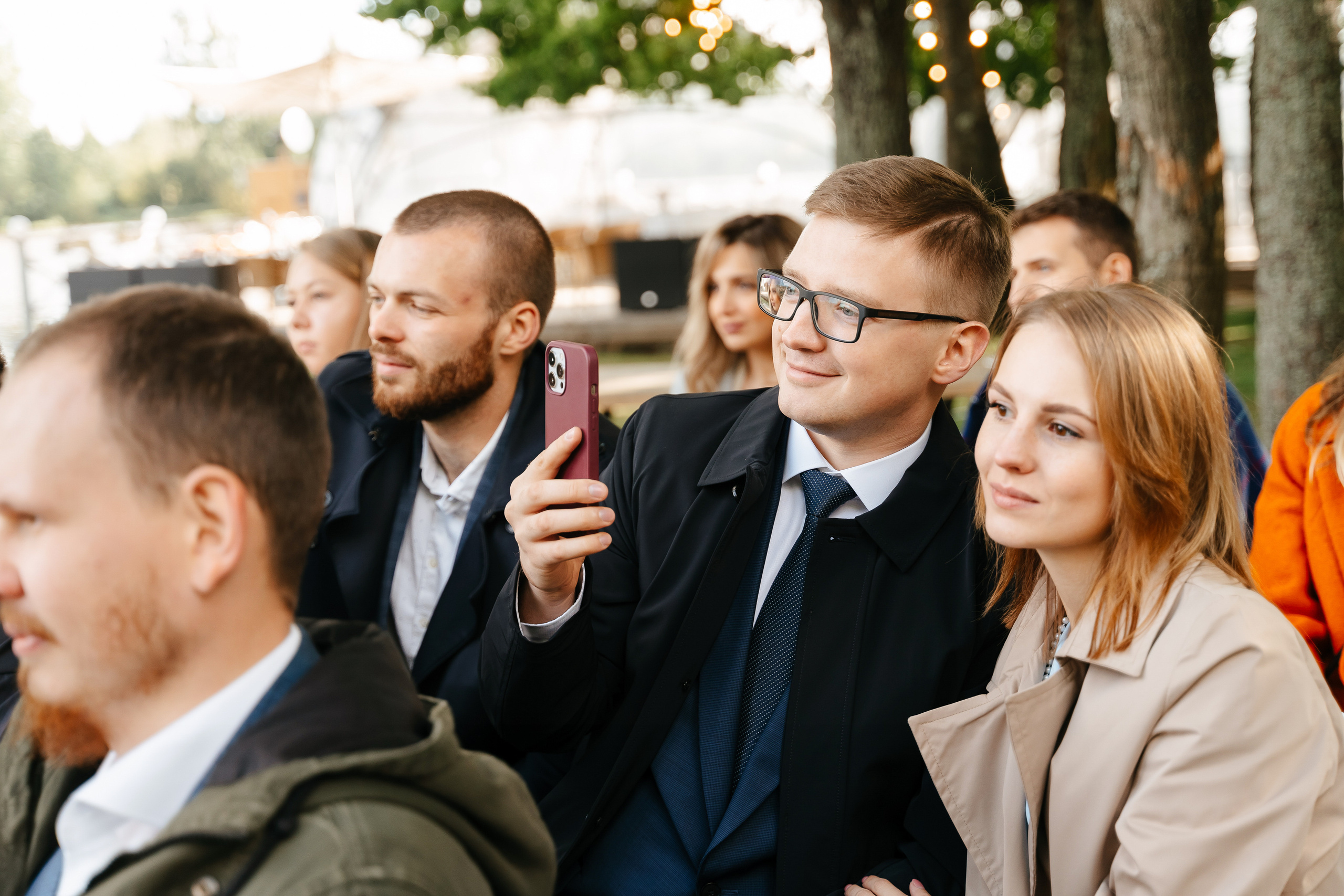 Свадебная фотосессия в Санкт-Петербурге осенью. Семейный и свадебный фотограф в Санкт-Петербурге и Москве