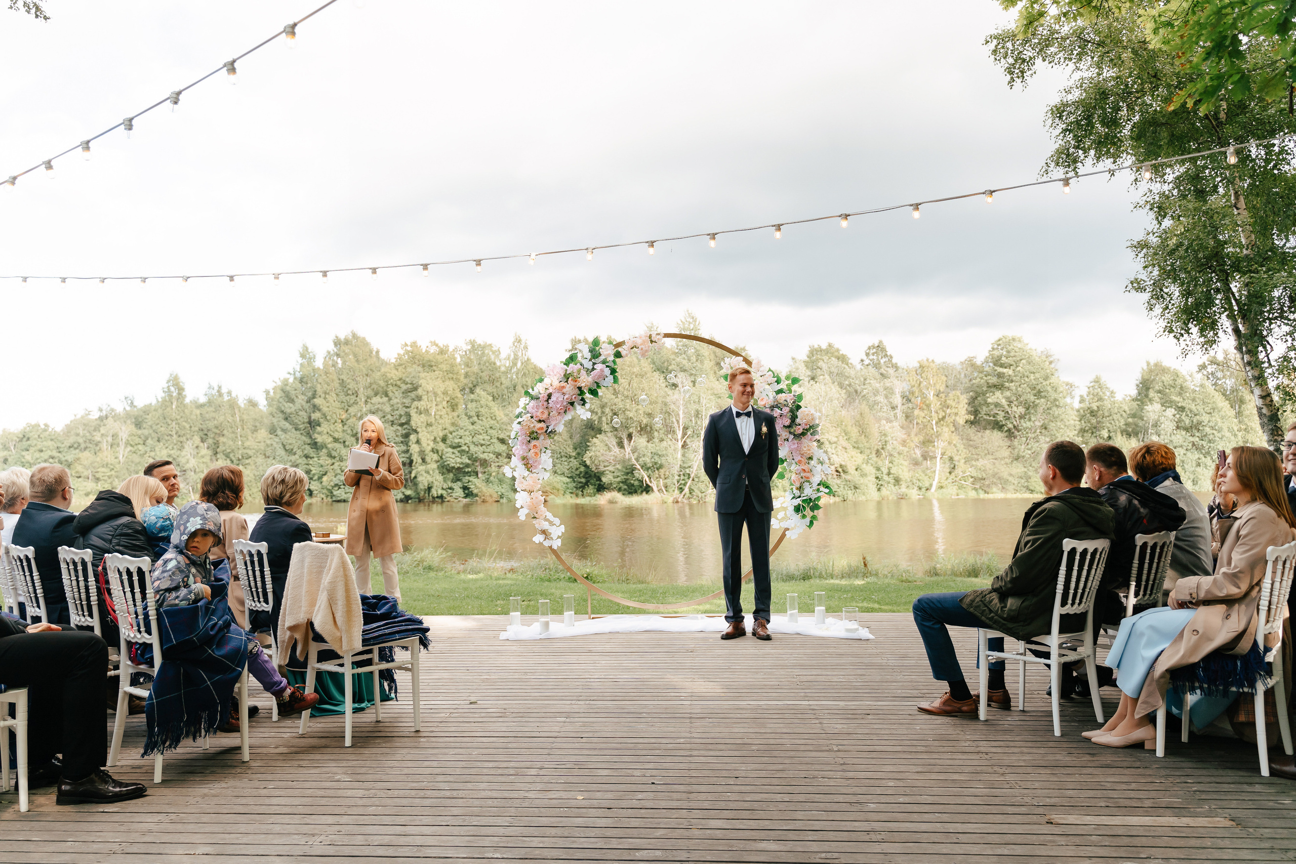 Свадебная фотосессия в Санкт-Петербурге осенью. Семейный и свадебный фотограф в Санкт-Петербурге и Москве