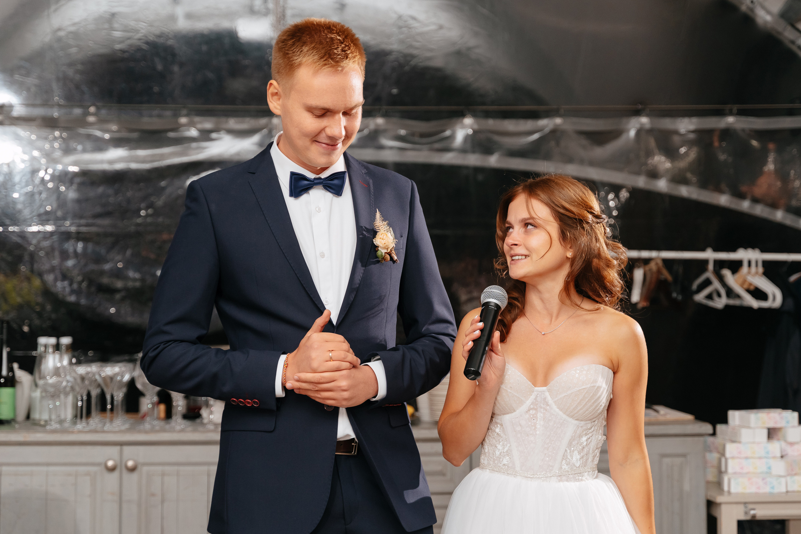 Свадебная фотосессия в Санкт-Петербурге осенью. Семейный и свадебный фотограф в Санкт-Петербурге и Москве