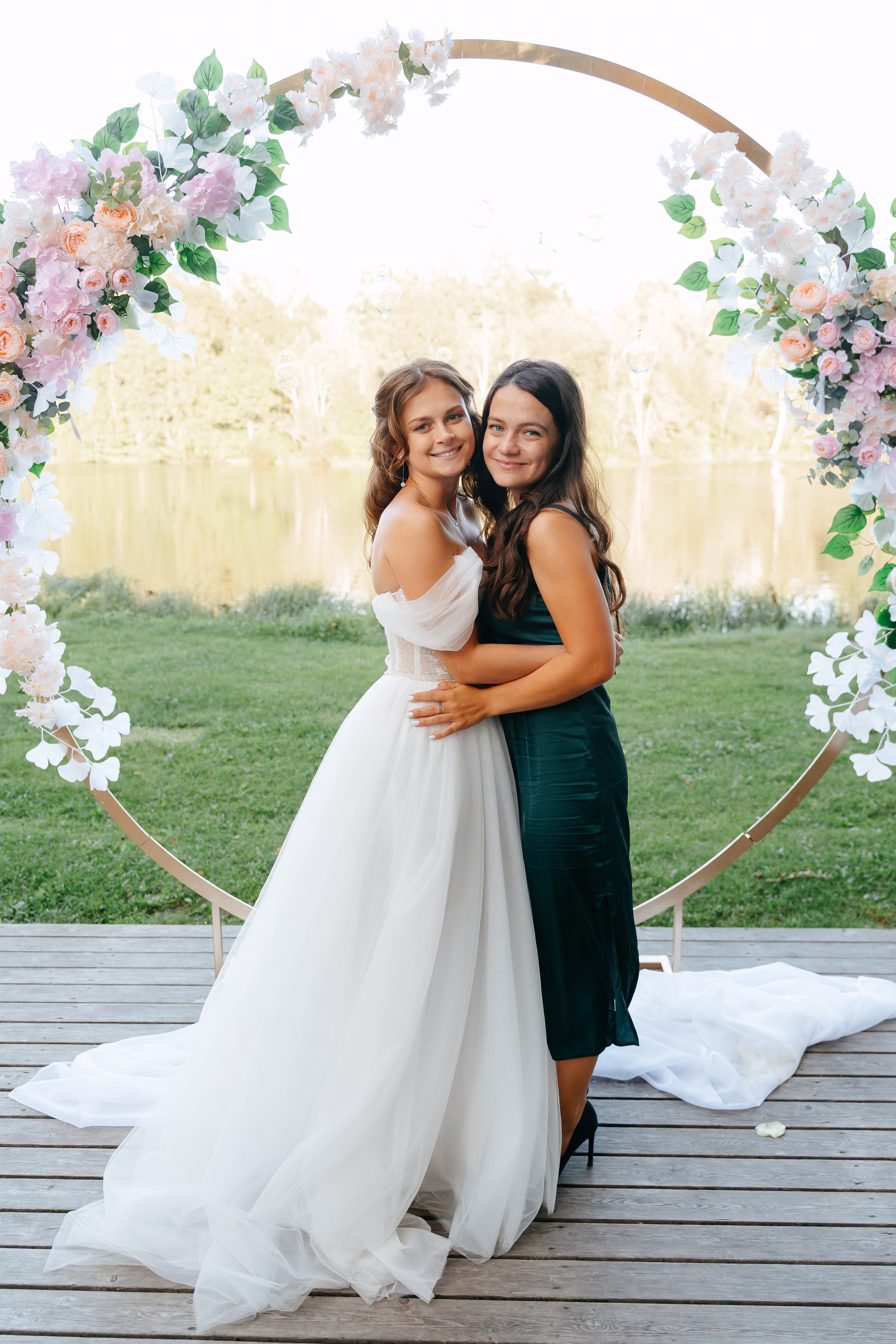 Свадебная фотосессия в Санкт-Петербурге осенью. Семейный и свадебный фотограф в Санкт-Петербурге и Москве