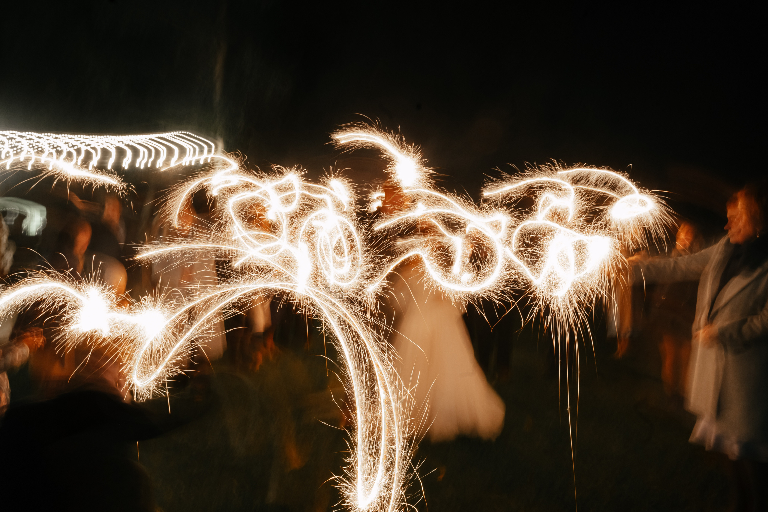 Свадебная фотосессия в Санкт-Петербурге осенью. Семейный и свадебный фотограф в Санкт-Петербурге и Москве