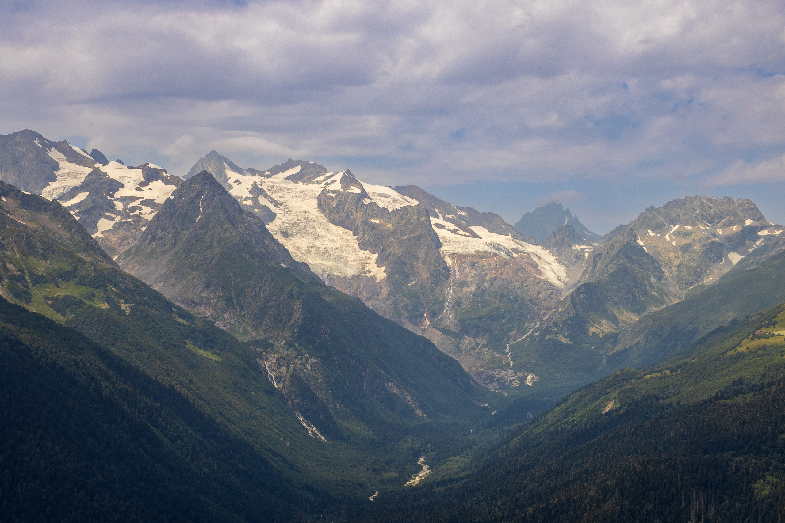 Домбай. Фотохудожник Артём Парамонов