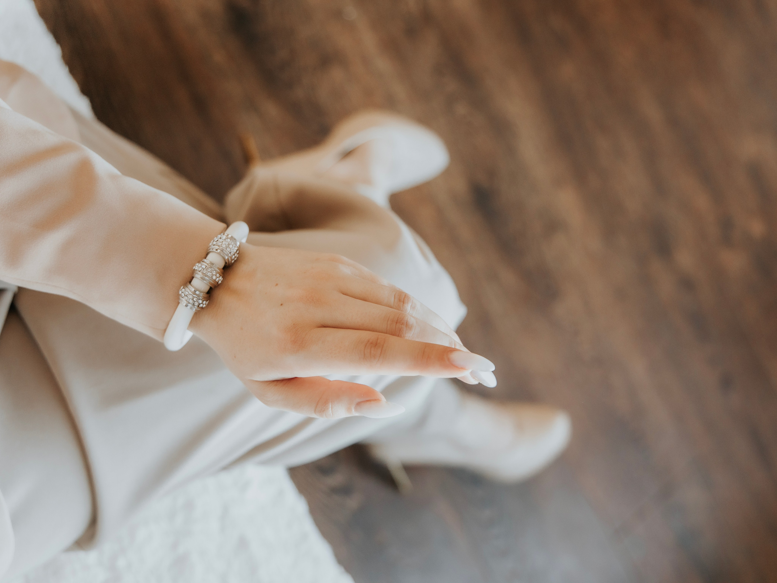 Карнавальные костюмы, вечерние и свадебные платья аренда посуточно, прокат в Жуковском. Одежда для фотосессий, аксессуары. Фотограф для маркетплейсов, фотоуслуги в Жуковском Татьяна Марсуверских