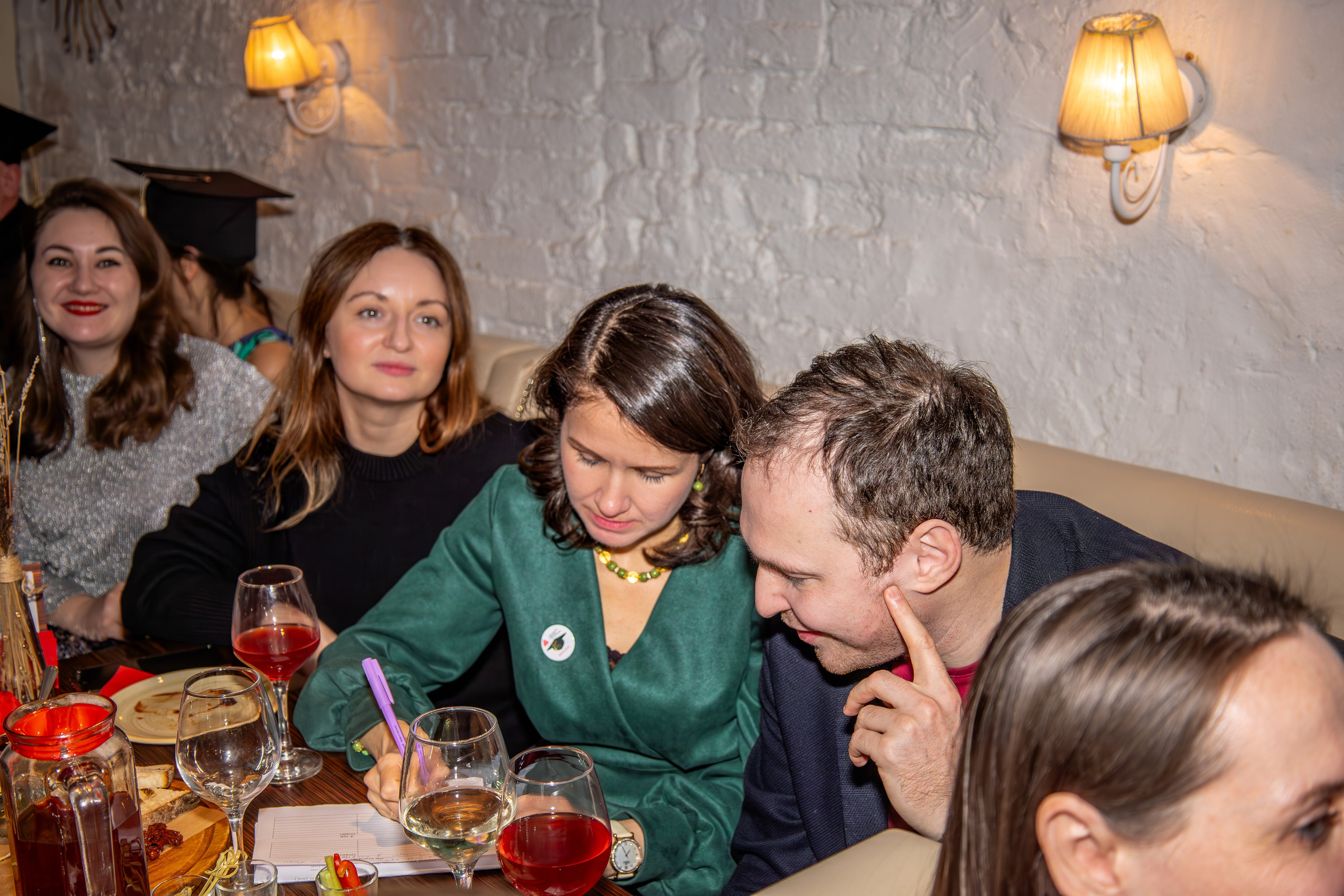 Фотограф на выпускной; фотограф на мероприятие; фотограф на праздник; репортажный фотограф Москва и Домодедово