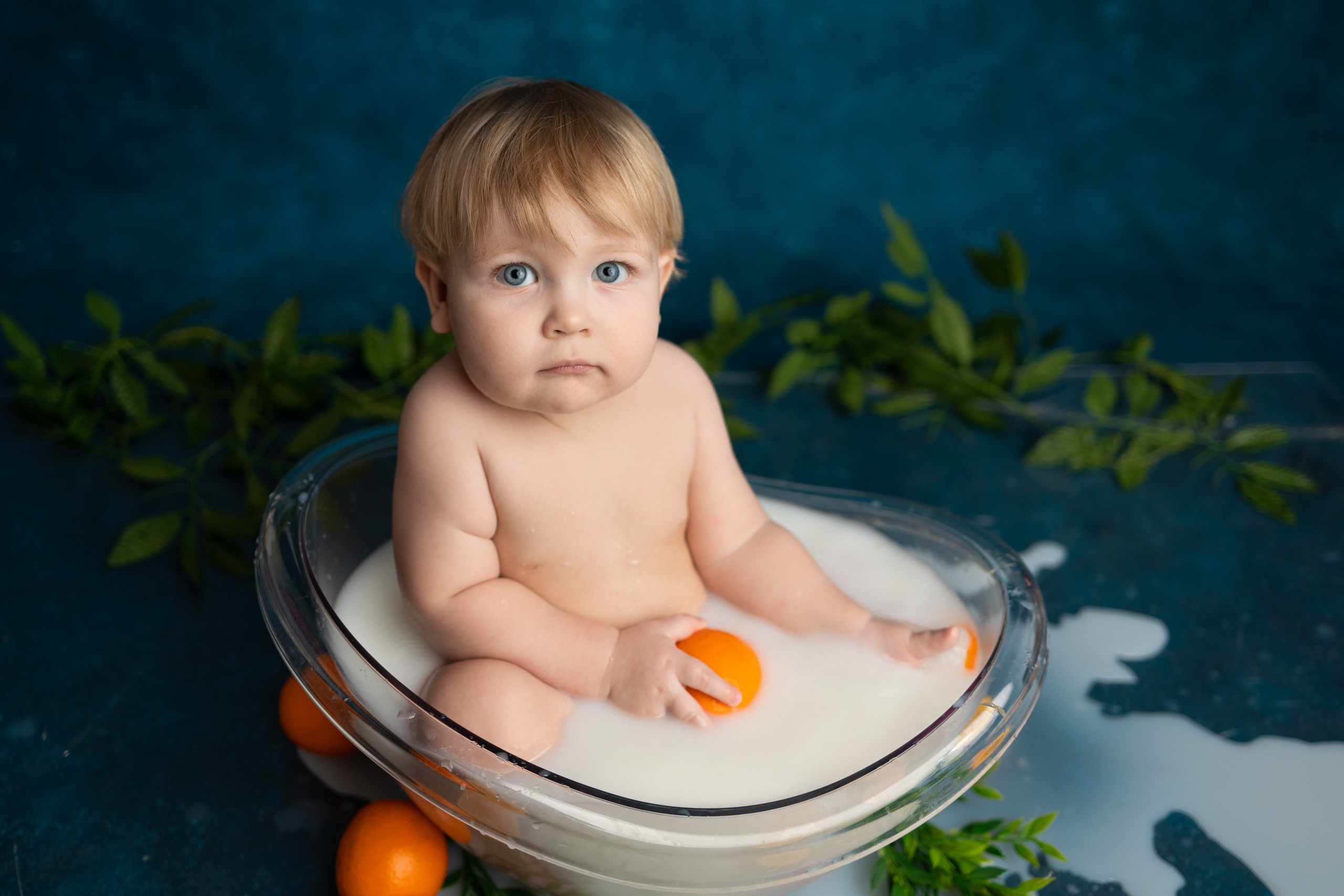 От 9 месяцев  - Фотограф новорожденных: магия детства в каждом снимке. Фотограф новорожденных: волшебные моменты первых дней жизни