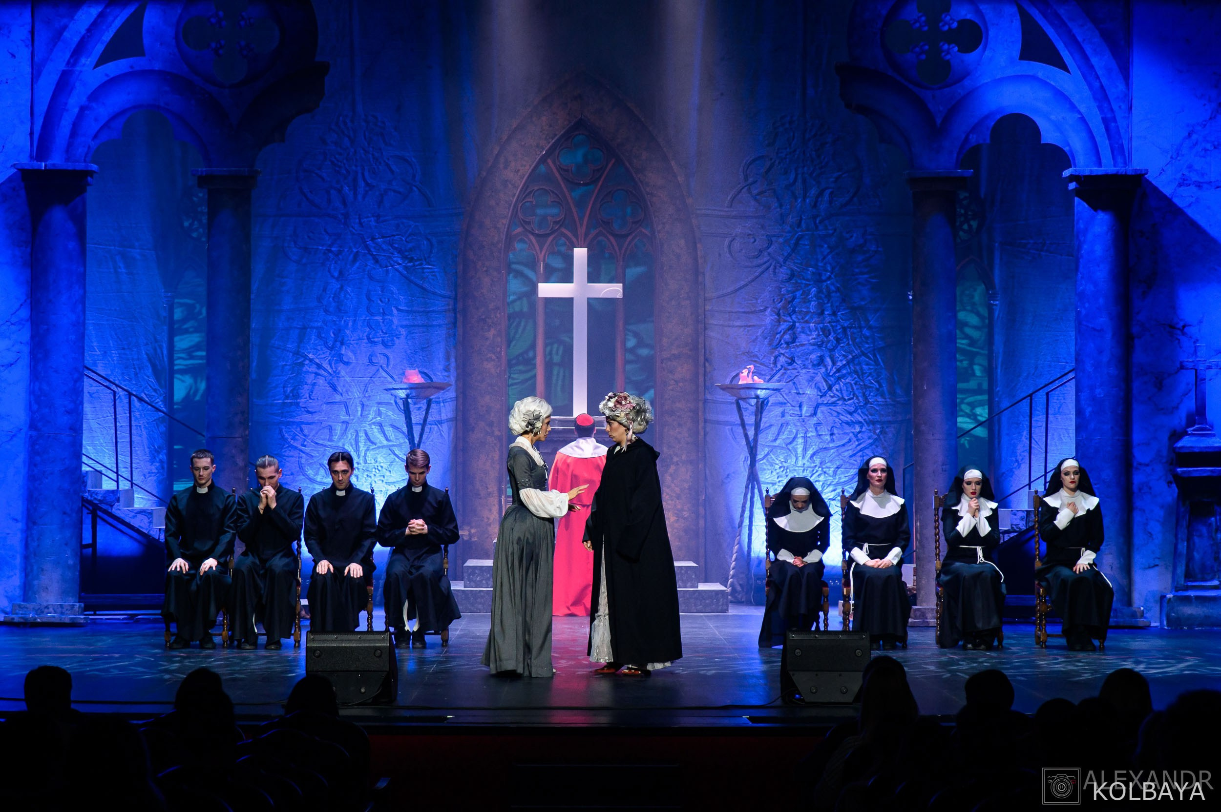 Опасные связи. Концертный и театральный репортажный фотограф в Москве Александр Колбая