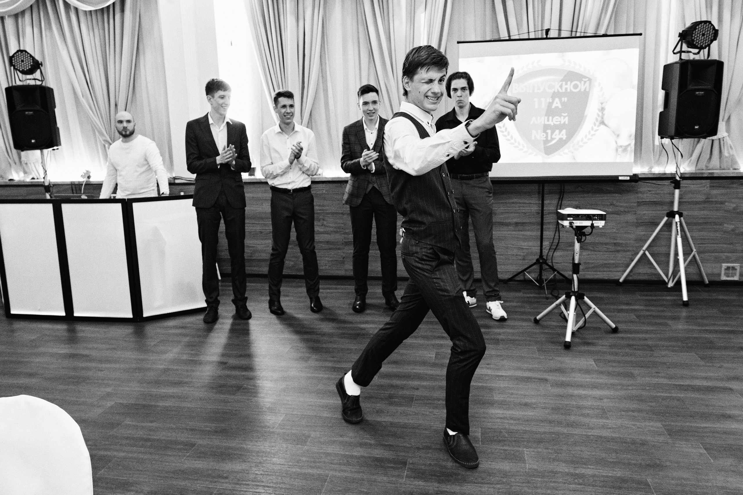 Фотограф на выпускной в СПб. Семейные и свадебные фотосессии в СПб, в студии, на улице, на природе