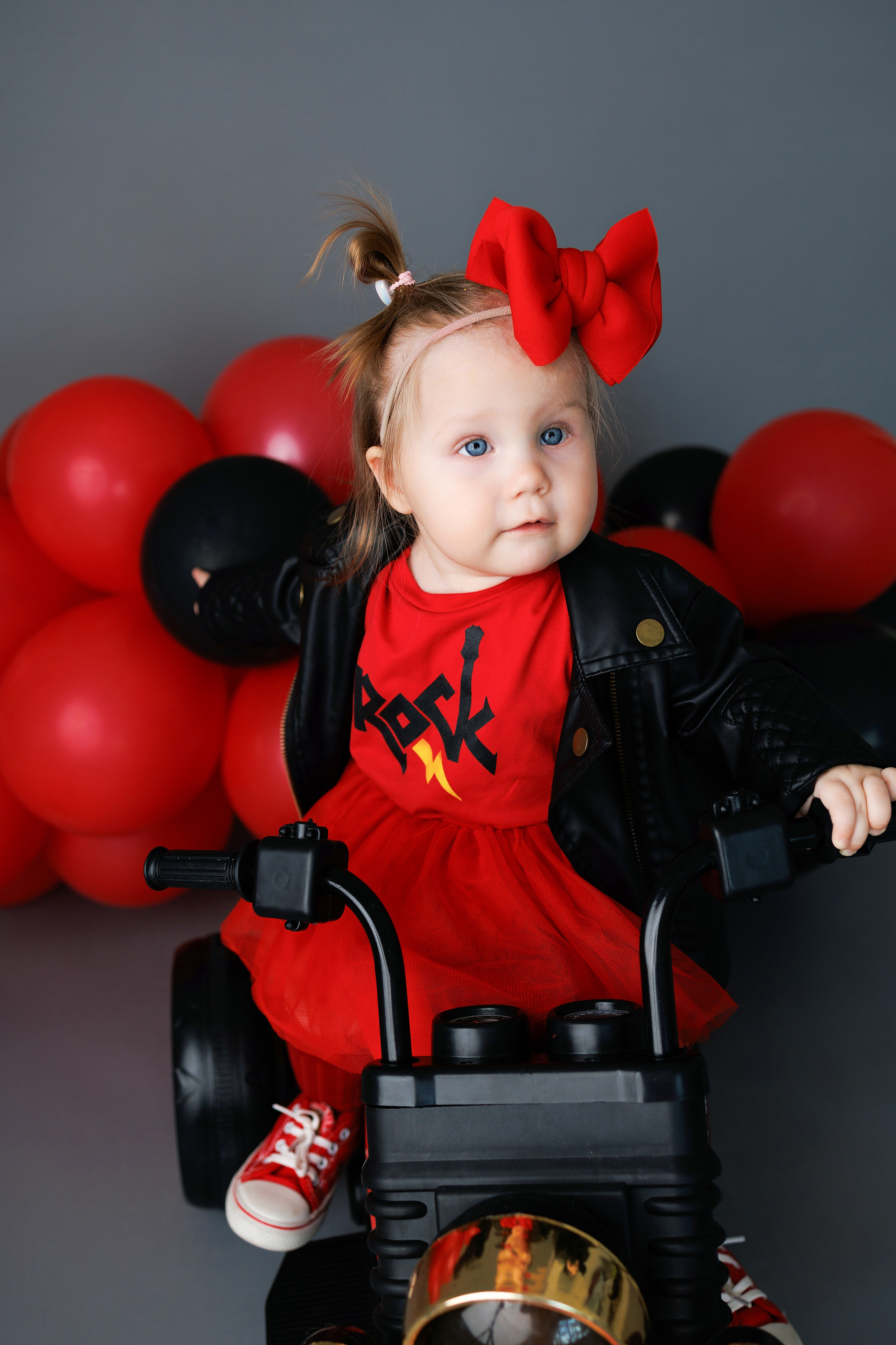 Есение 1 годик. Фотограф новорожденный малышей Новосибирск