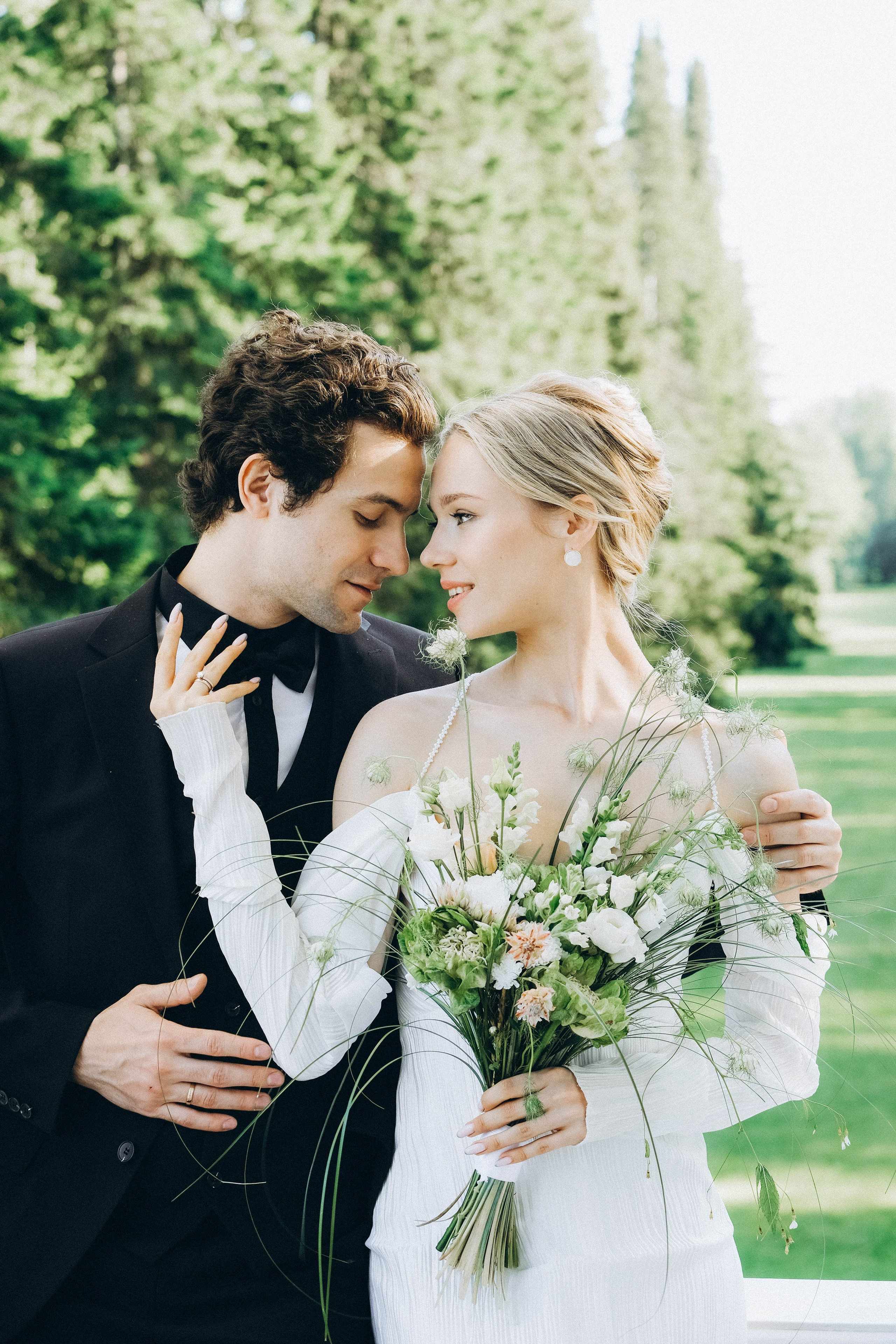 СВАДЕБНАЯ СЬЕМКА В ПАРКЕ ОРАНИЕНБАУМ. Профессиональный фотограф, Санкт-Петербург — Виктория Богомолова