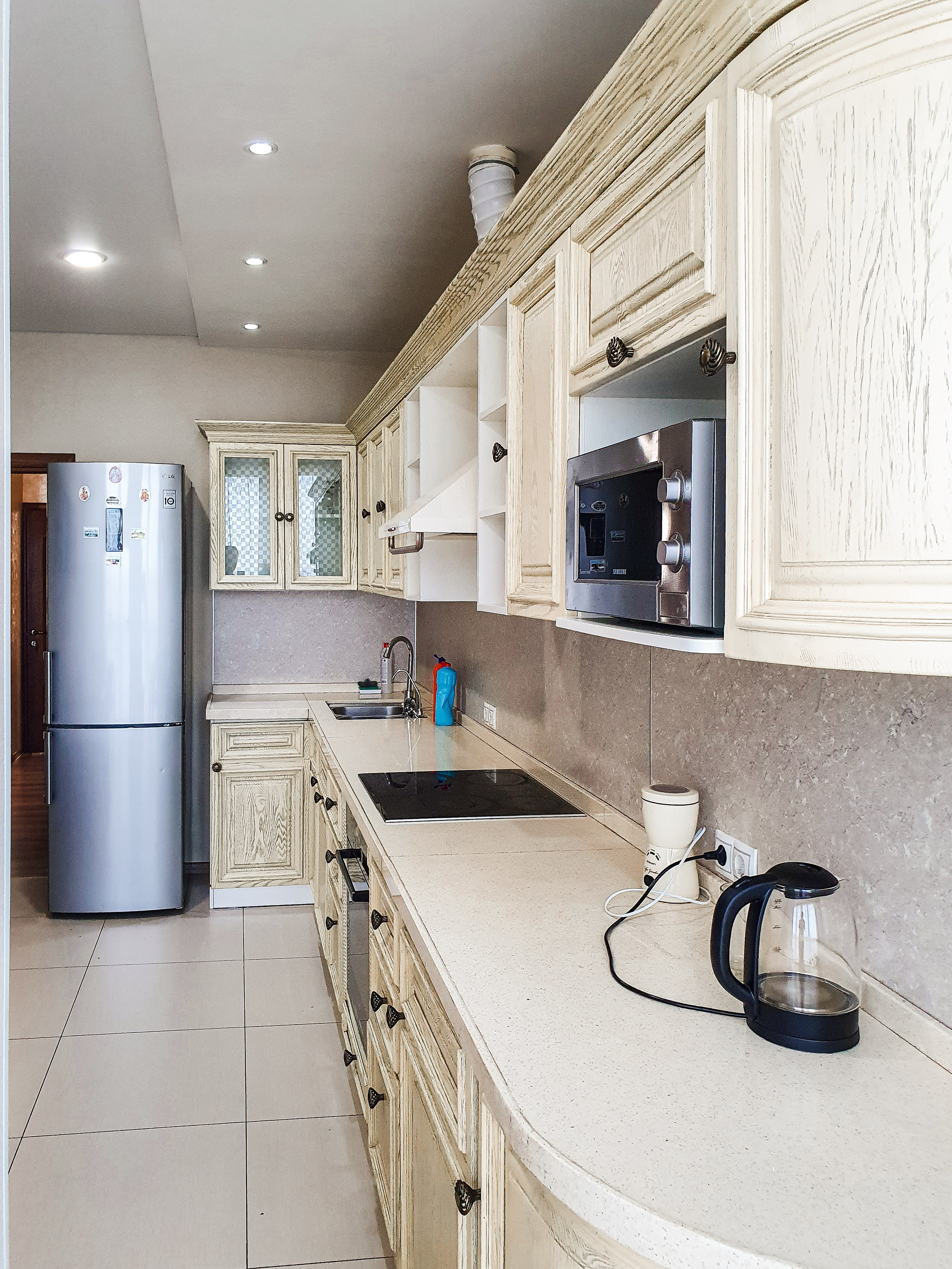 Кухня Фастовская 29. Компания по производству премиальной мебели в городе Владивосток Chezvl