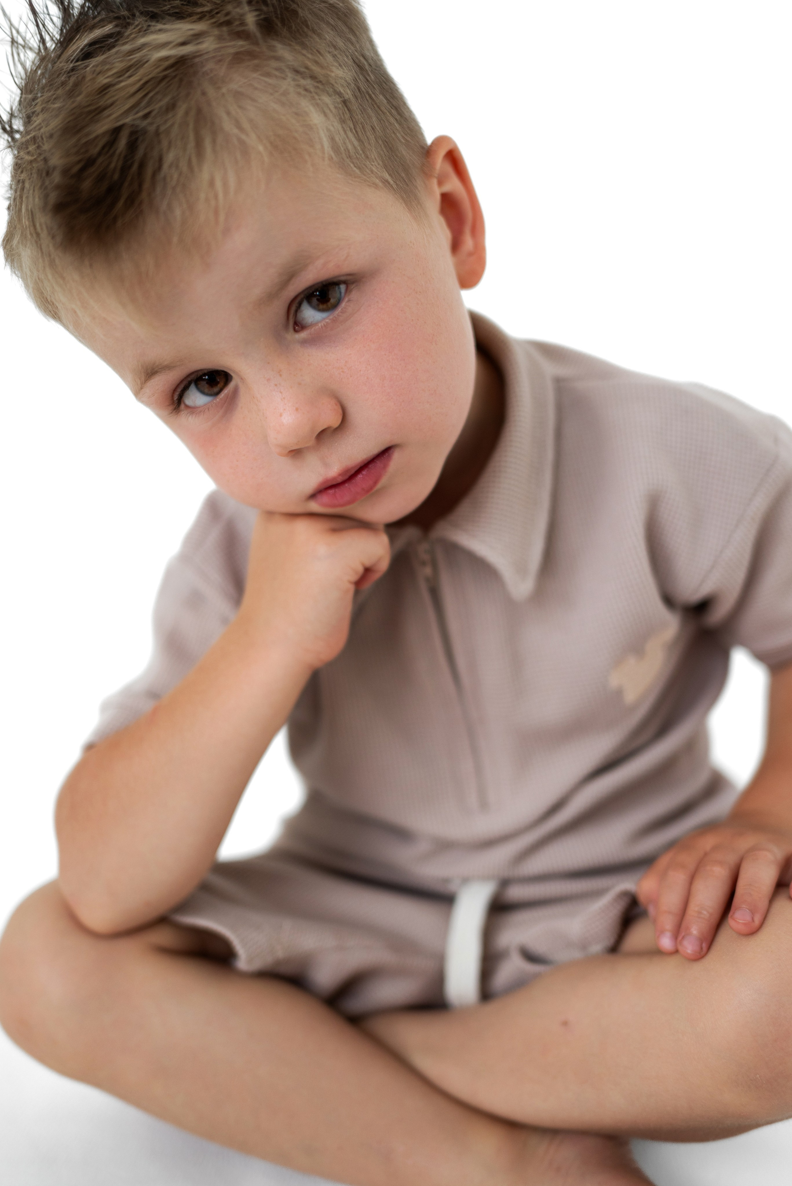 Модельное портфолио. Фотограф Москва Виктория Вишневская актерское / модельное портфолио