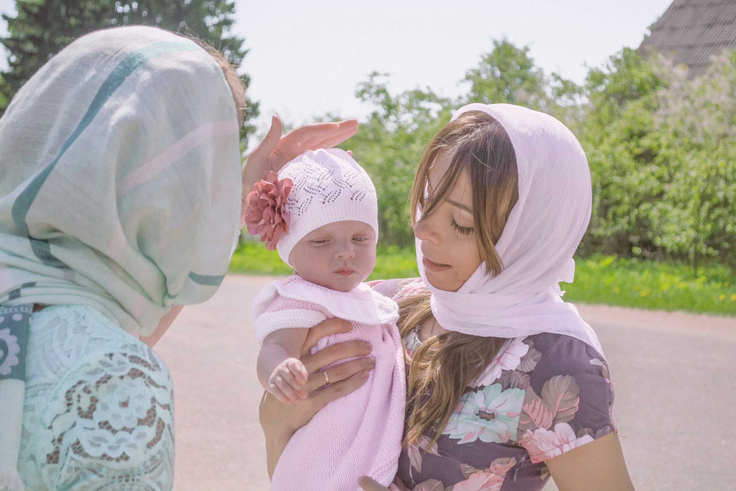 Крещение Василисы в храме Николая Чудотворца в д. Старый погост. Фотограф Евгений Егоров
