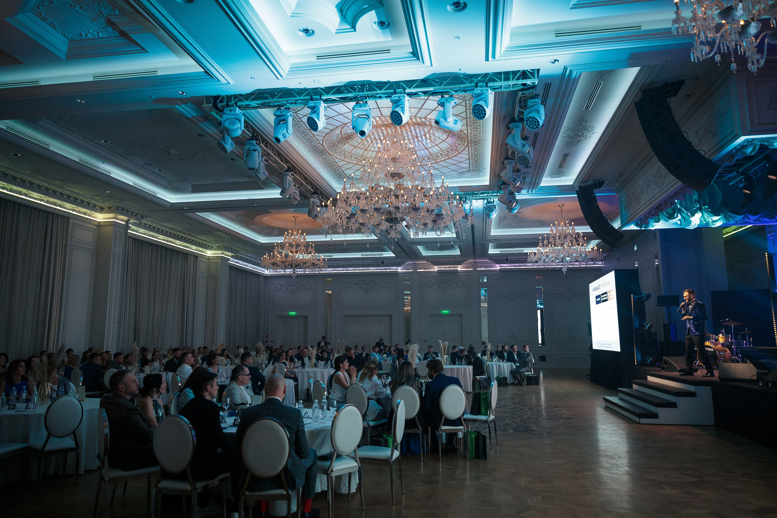 День рождения клуба «Деньги» 6 лет 2025. Репортажный Фотограф Александр Назаров. Москва и М.О