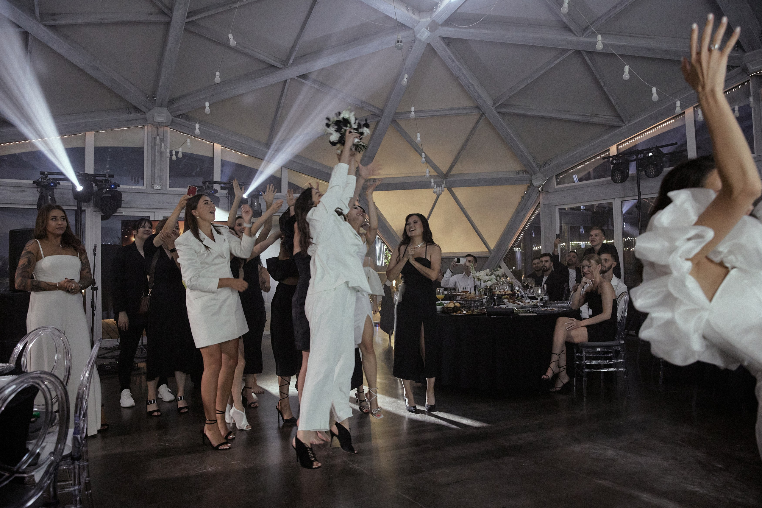 TOTAL BLACK. Дмитрий Мазуркевич: Профессиональный Репортажный Фотограф