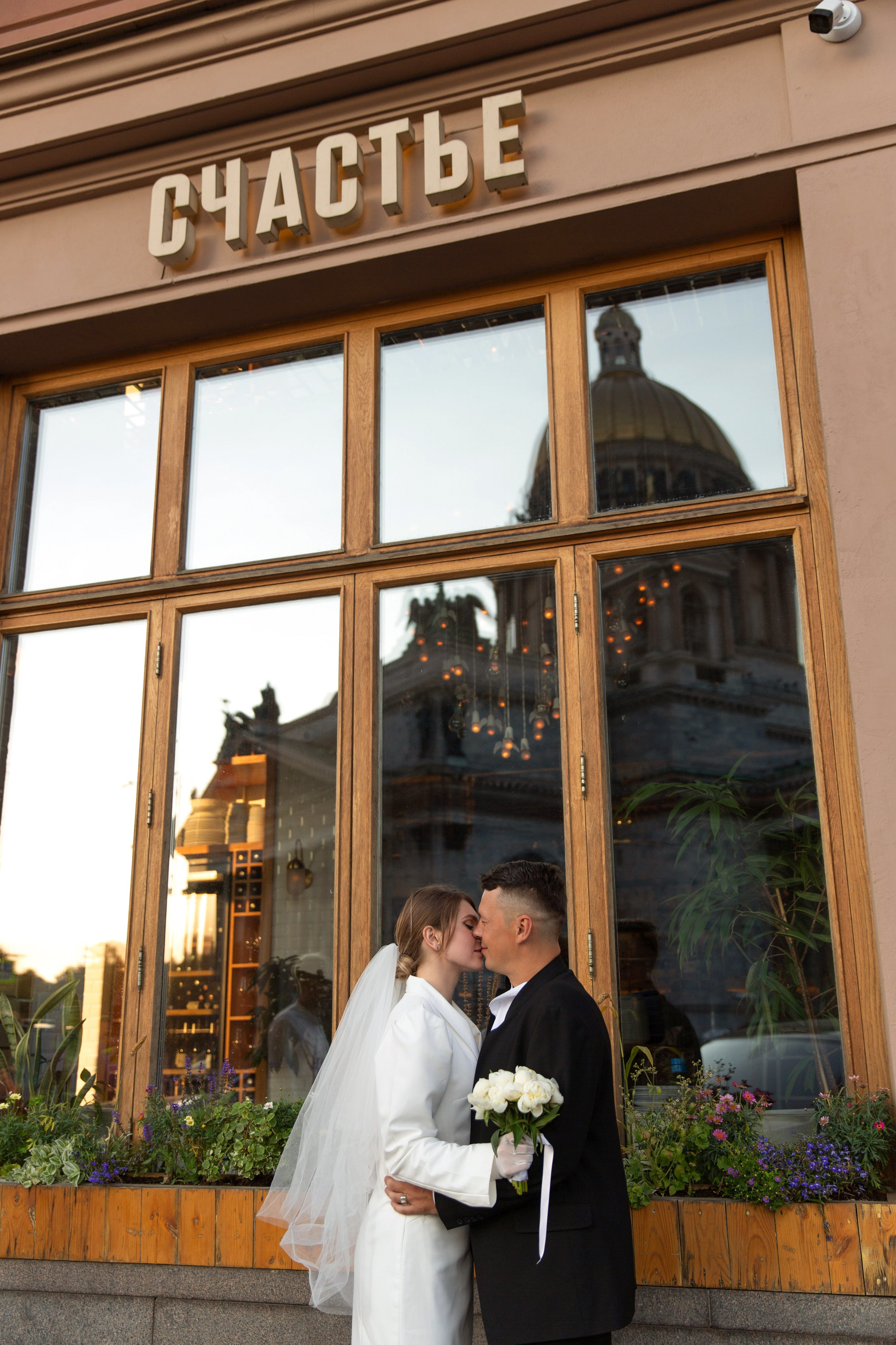Свадебный день для двоих. Вера и Костя. Свадебный и портретный фотограф в Санкт-Петербурге Надежда Чечулина