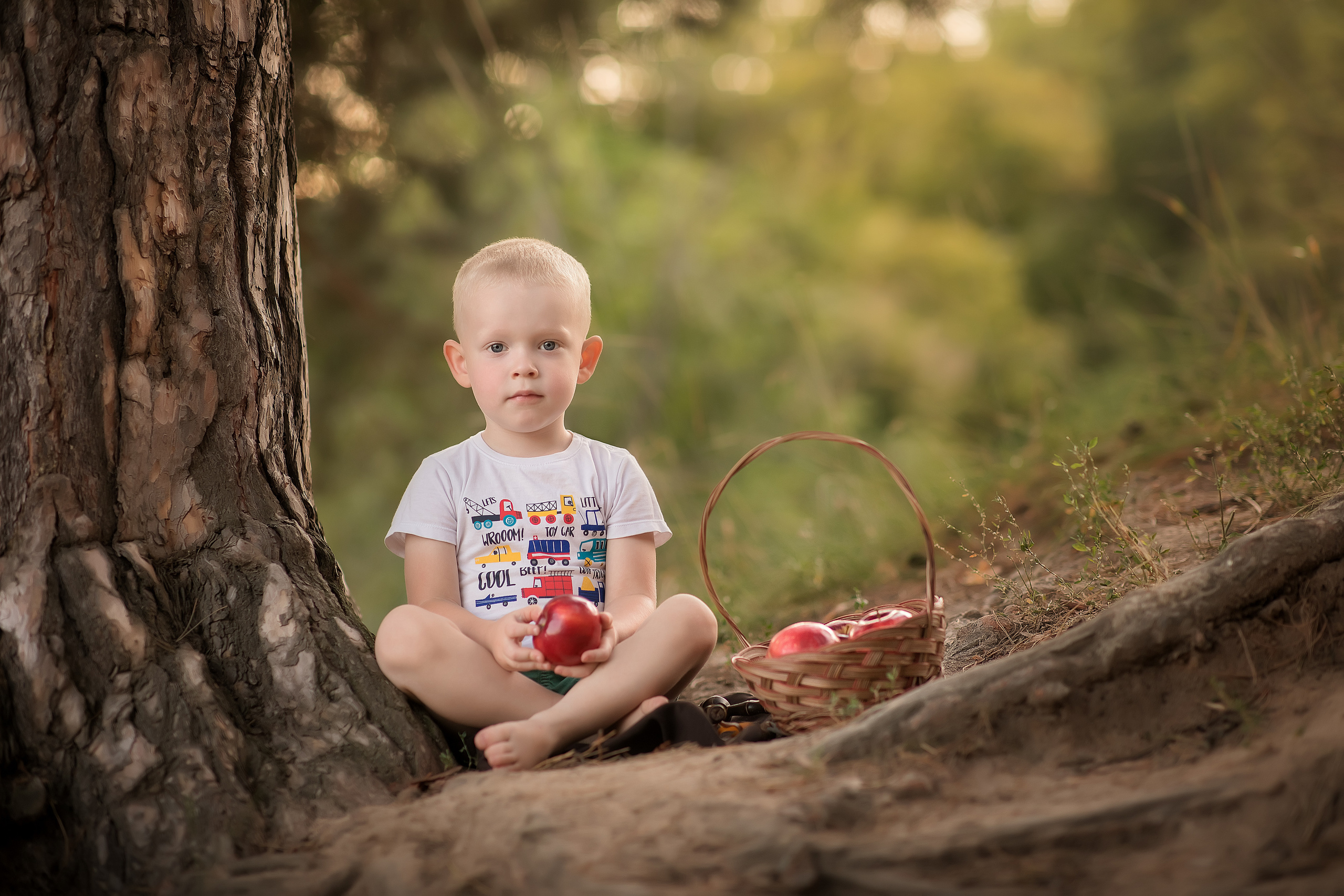Семейная прогулка. Фотограф на крещение и венчание