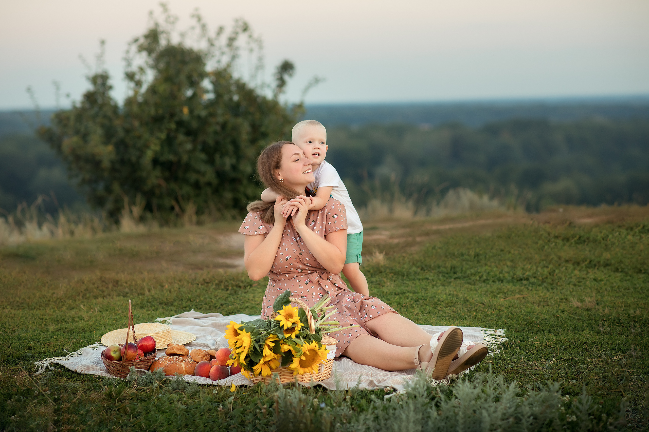 Семейная прогулка. Фотограф на крещение и венчание