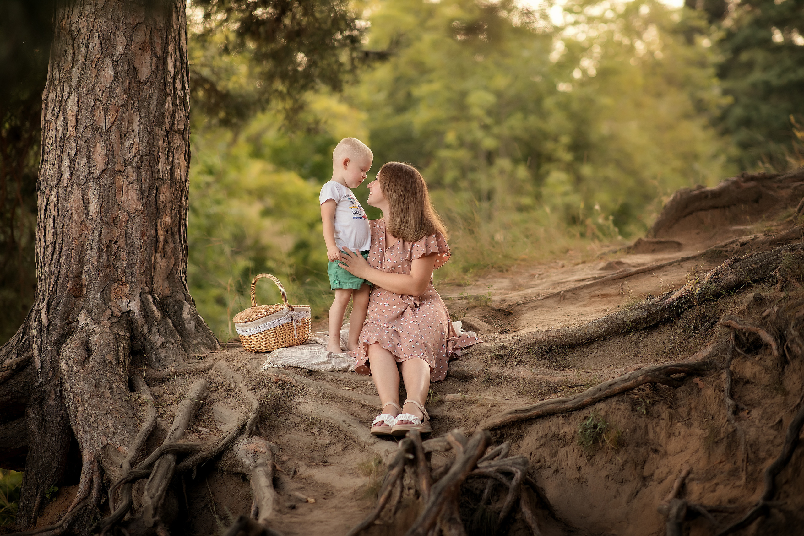 Семейная прогулка. Фотограф на крещение и венчание